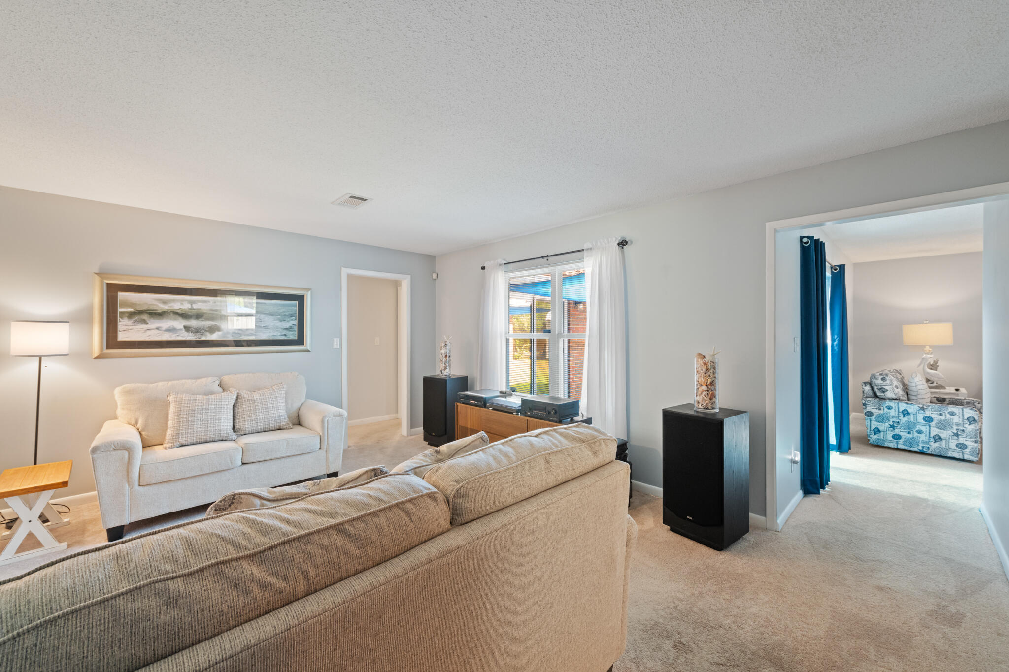 CAROL ANNE MANOR - Residential