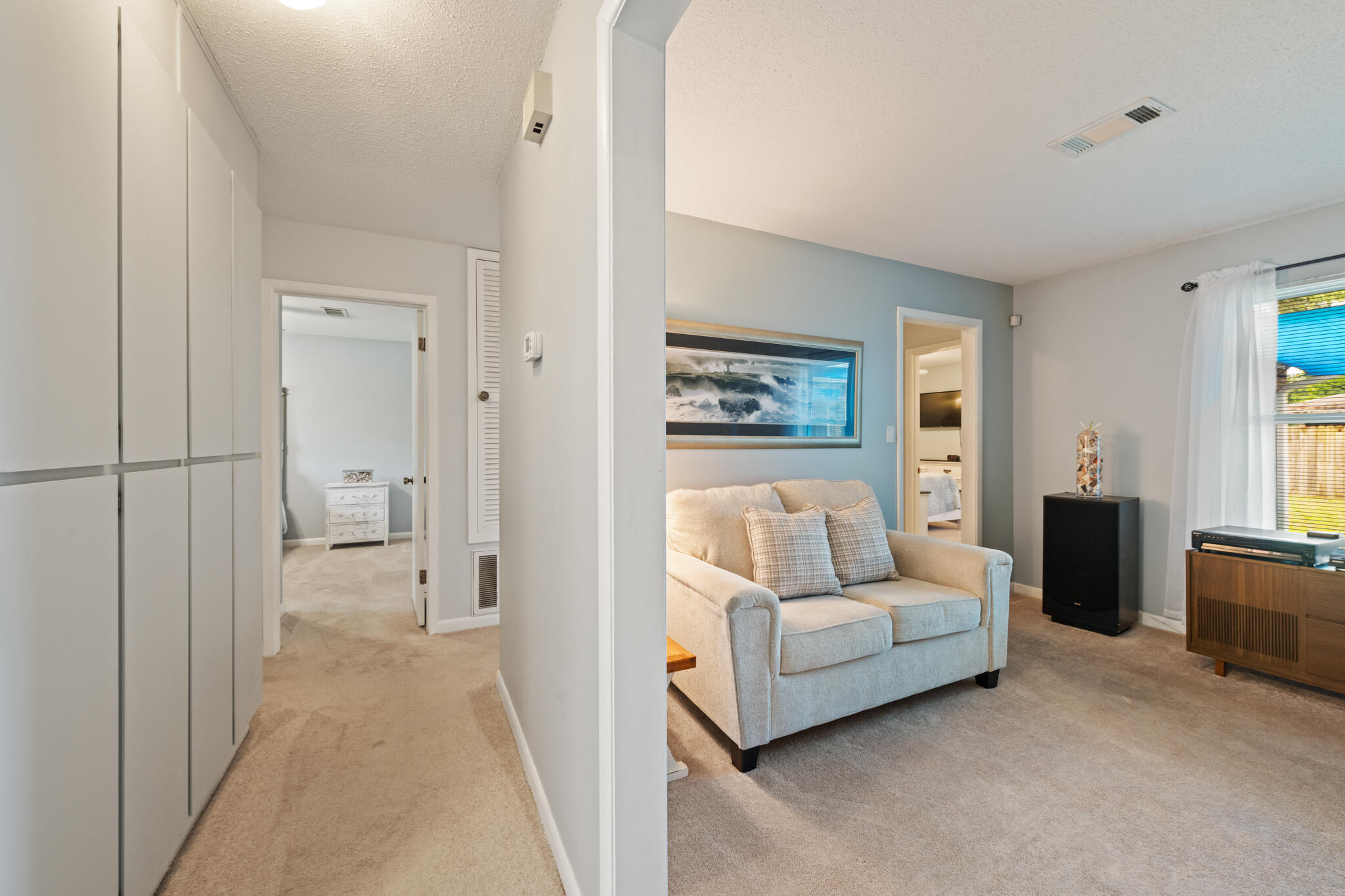 CAROL ANNE MANOR - Residential