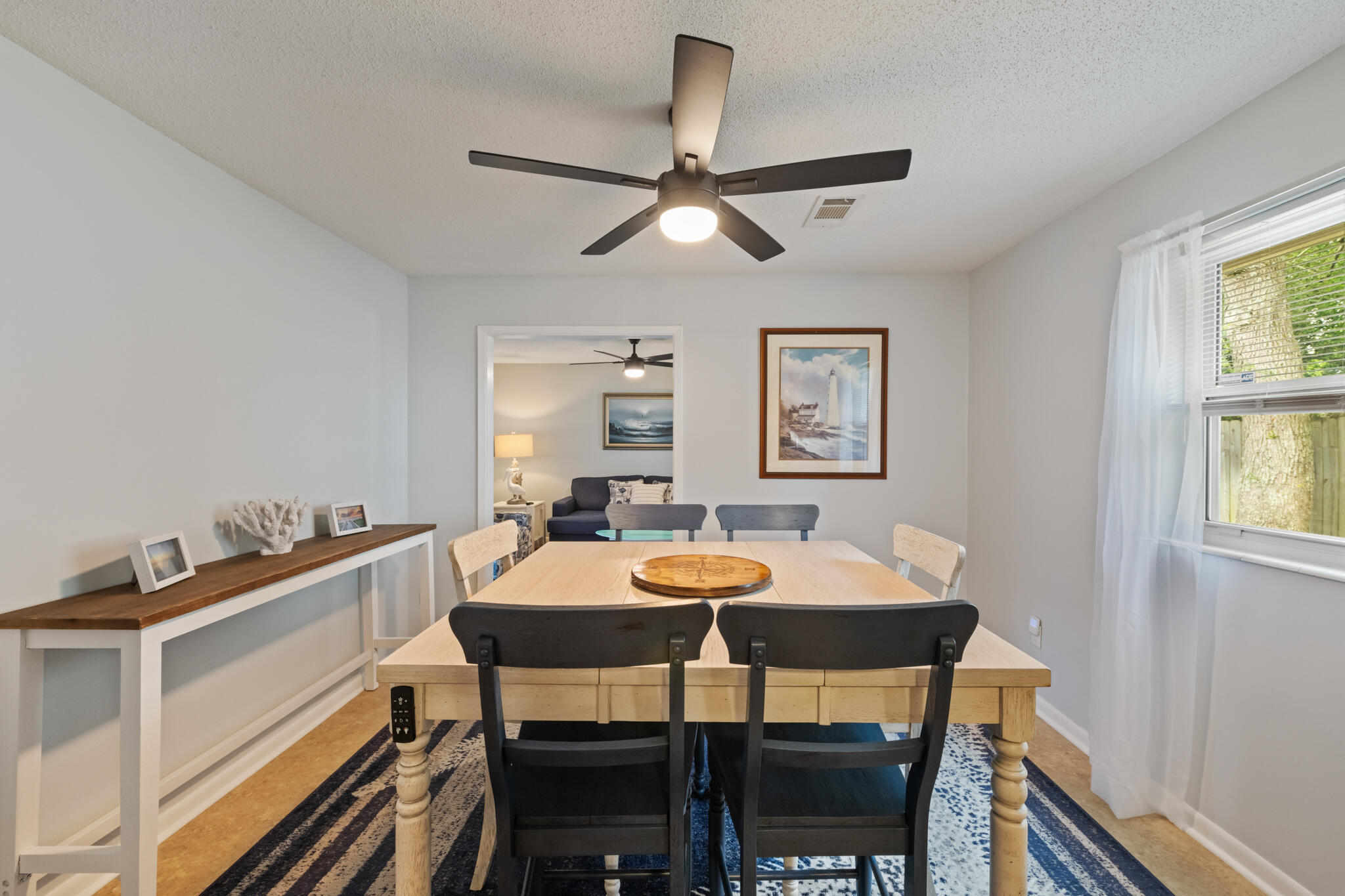 CAROL ANNE MANOR - Residential