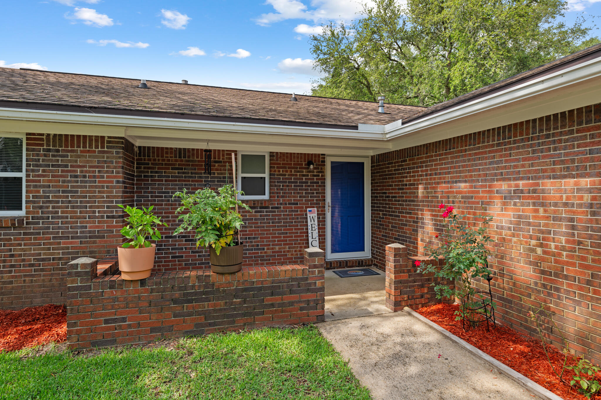 CAROL ANNE MANOR - Residential