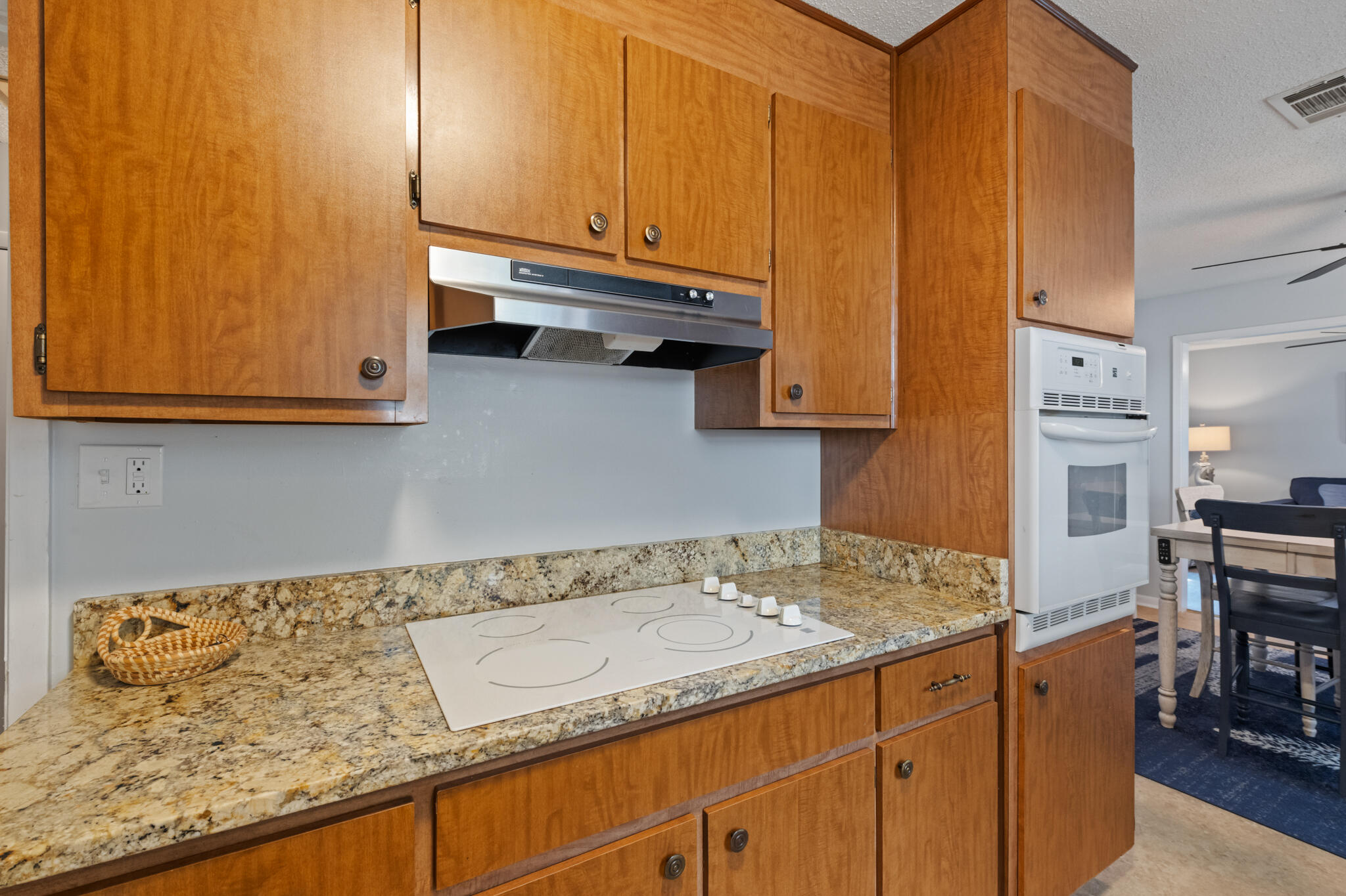 CAROL ANNE MANOR - Residential