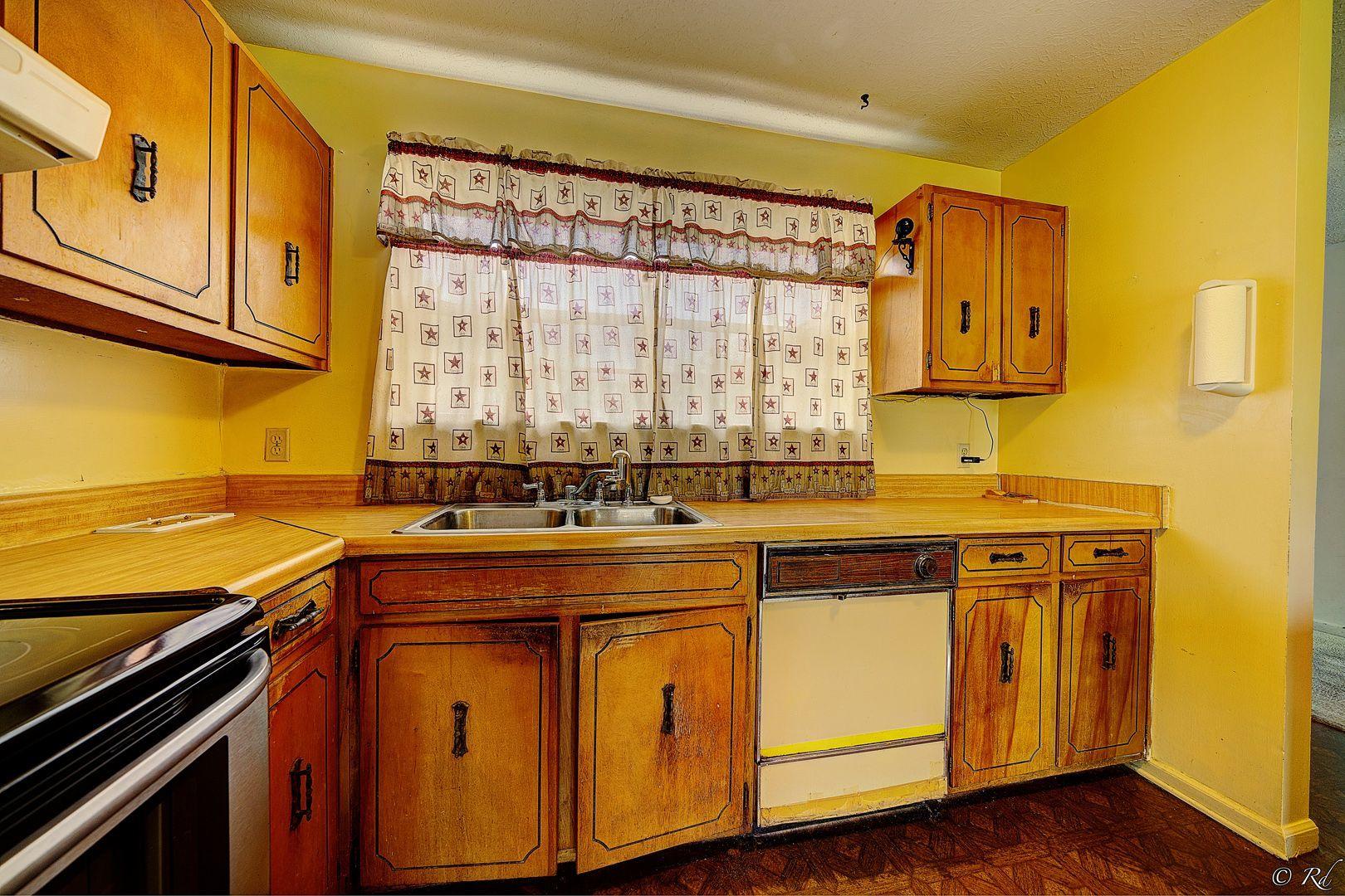 COLLEGE VILLAGE UNIT 1 - Residential