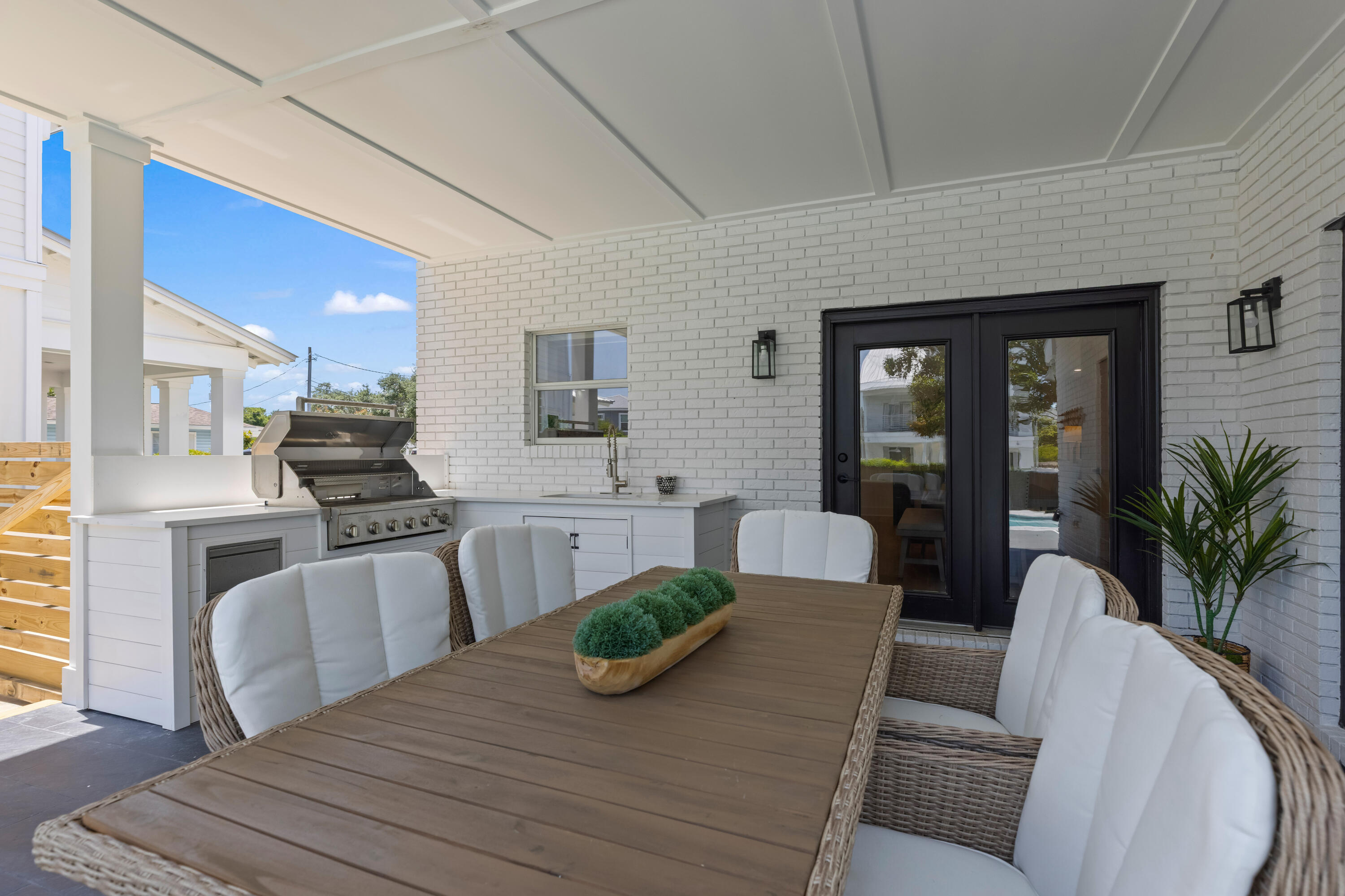 CRYSTAL BEACH - Residential