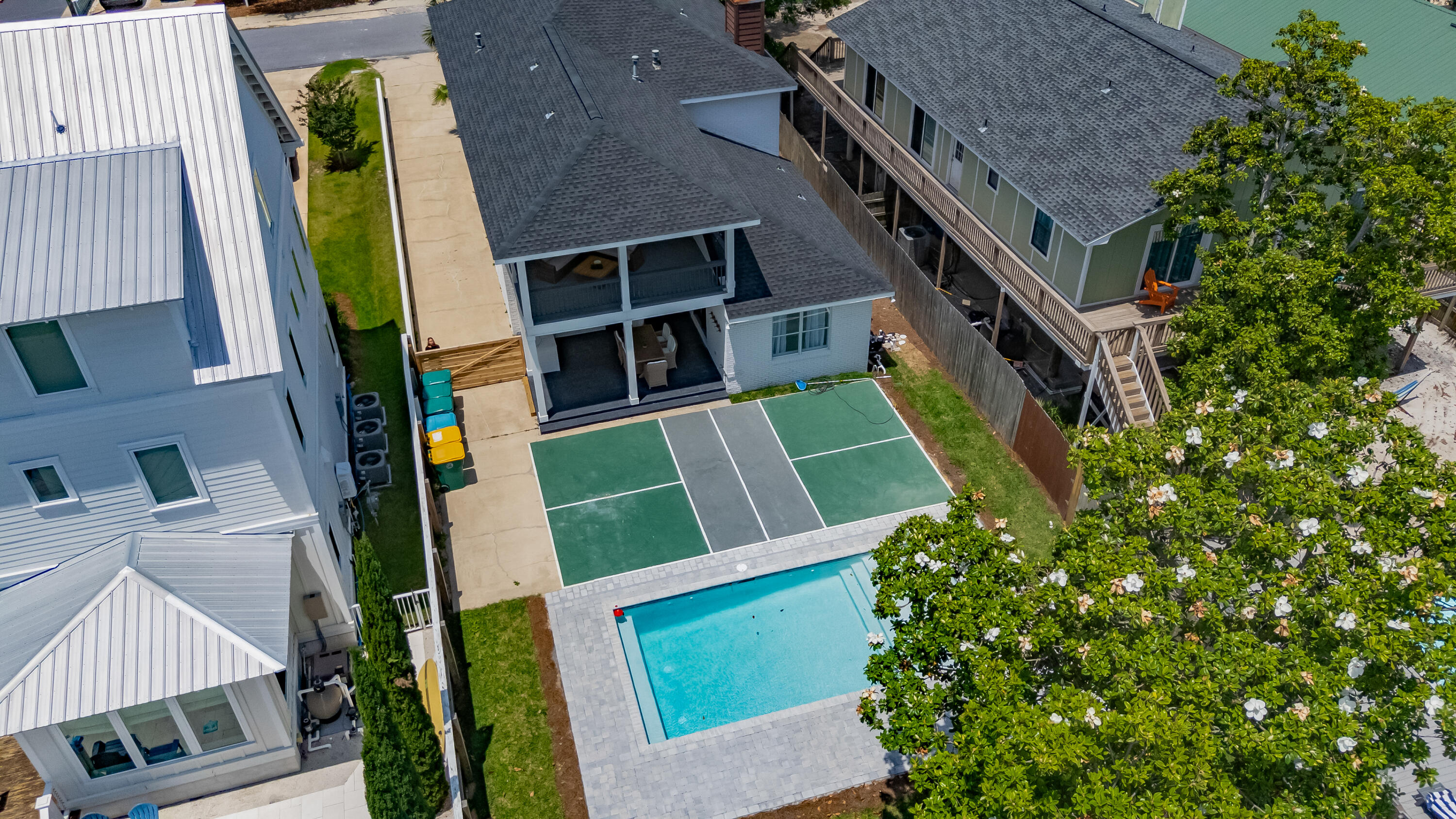 CRYSTAL BEACH - Residential