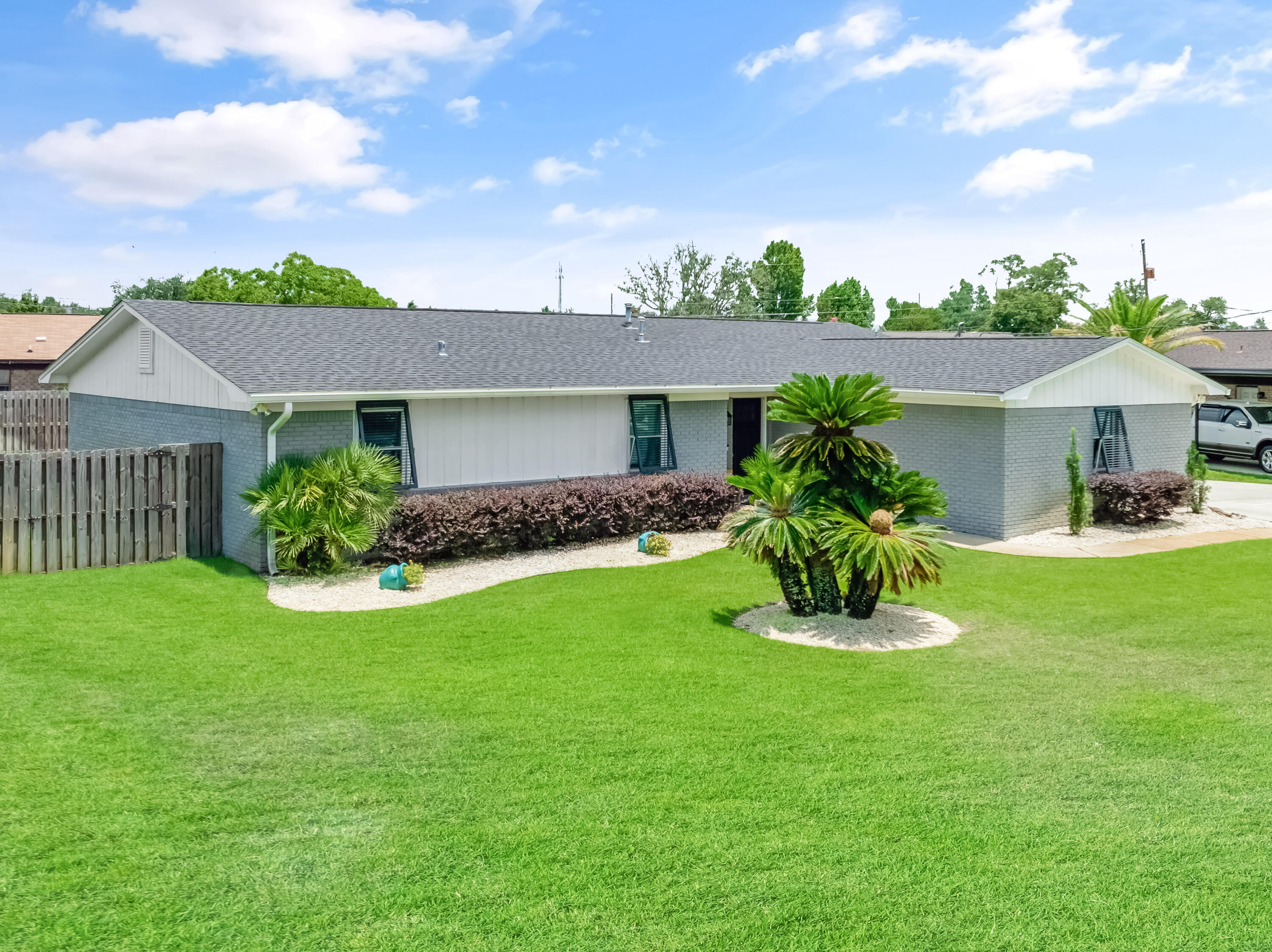 EAST BAY PARK - Residential