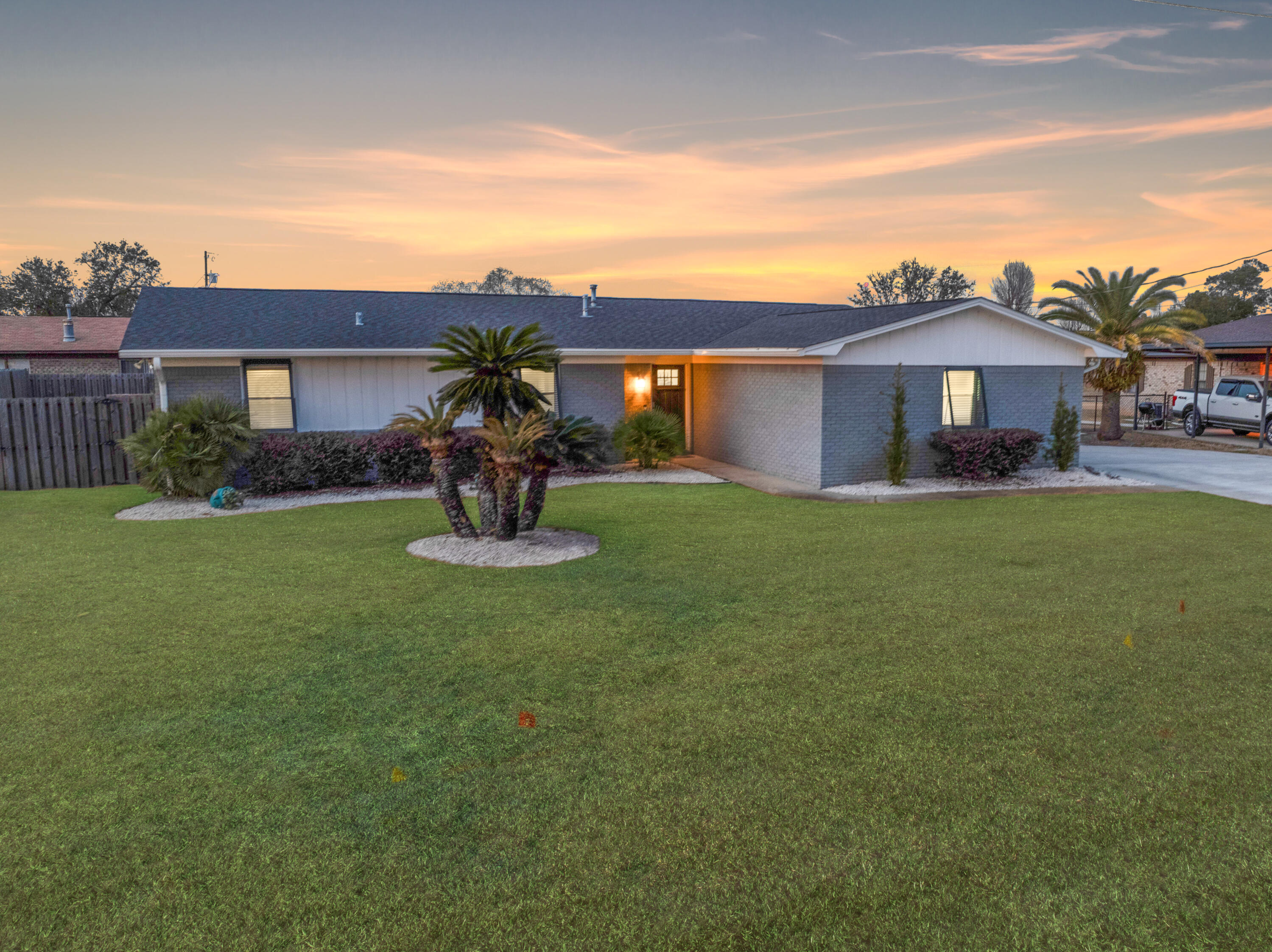 EAST BAY PARK - Residential