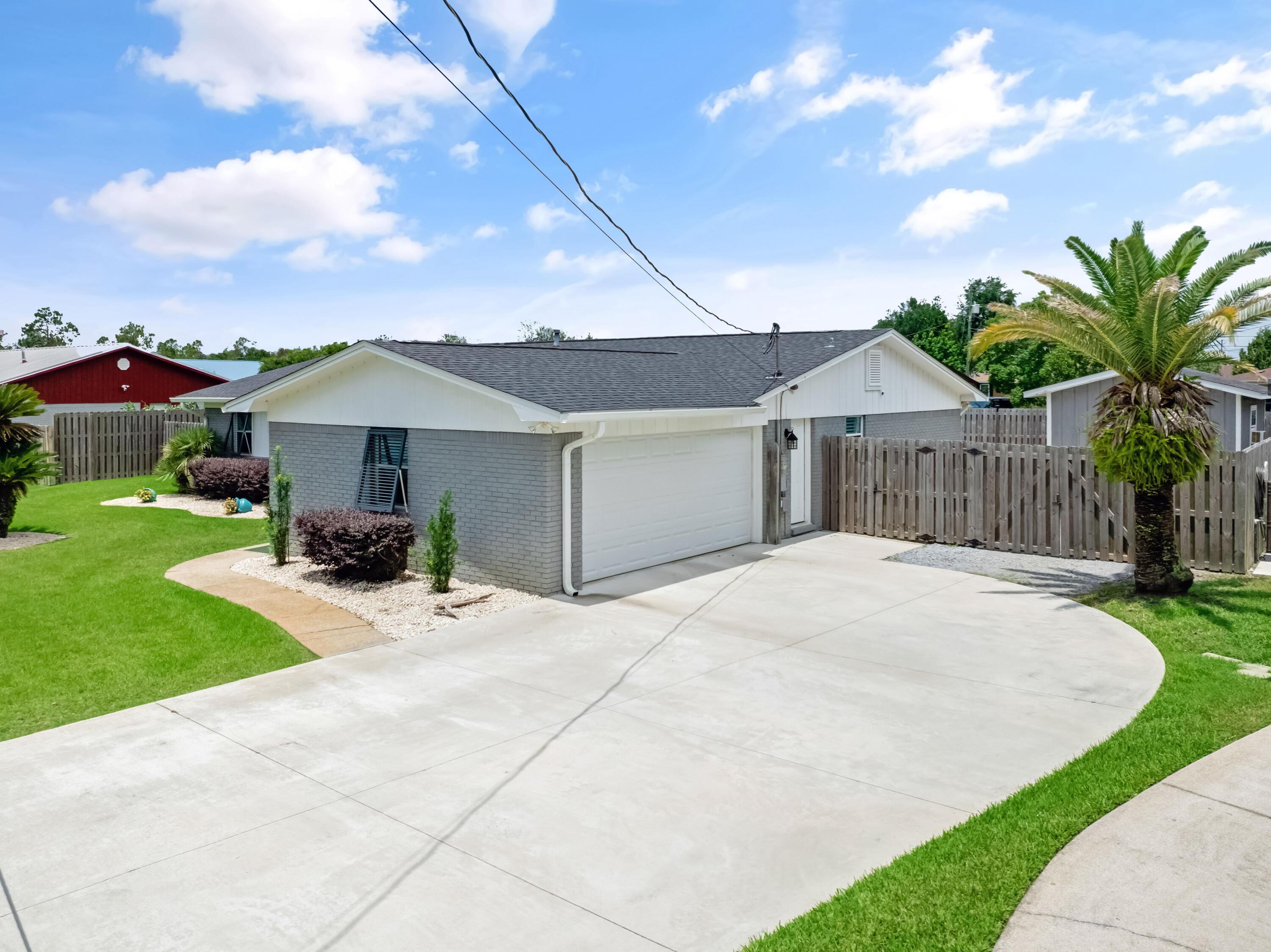 EAST BAY PARK - Residential