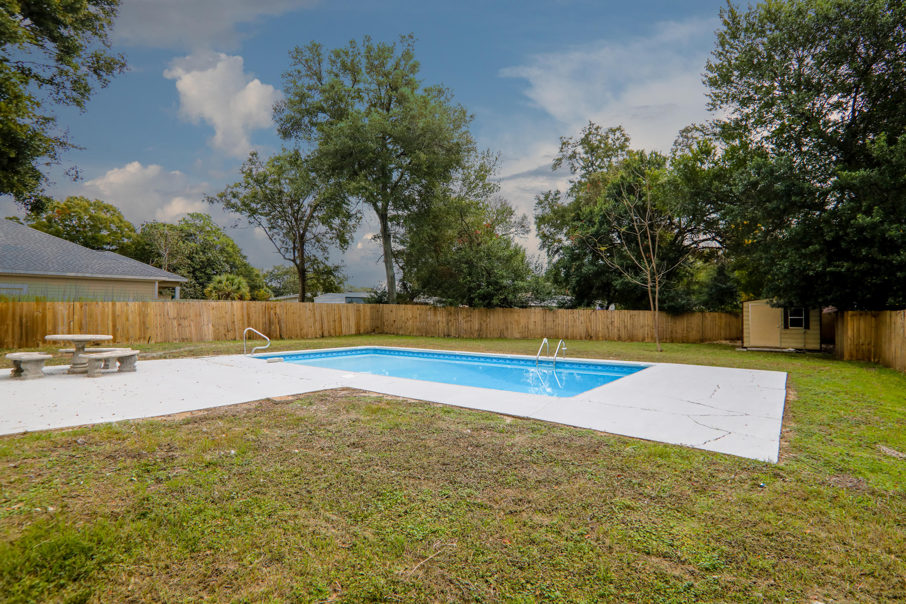 GARNIERS BEACH 2ND - Residential