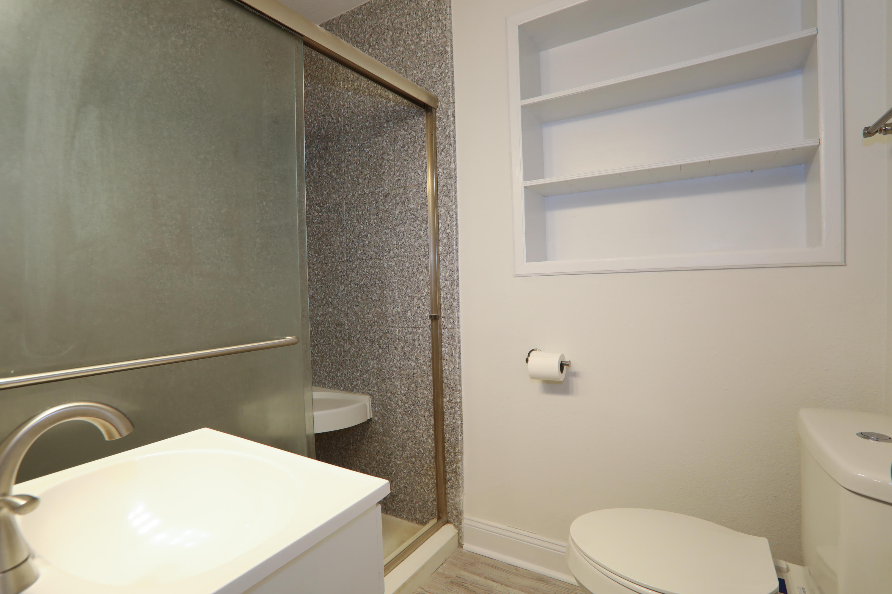 GARNIERS BEACH 2ND - Residential