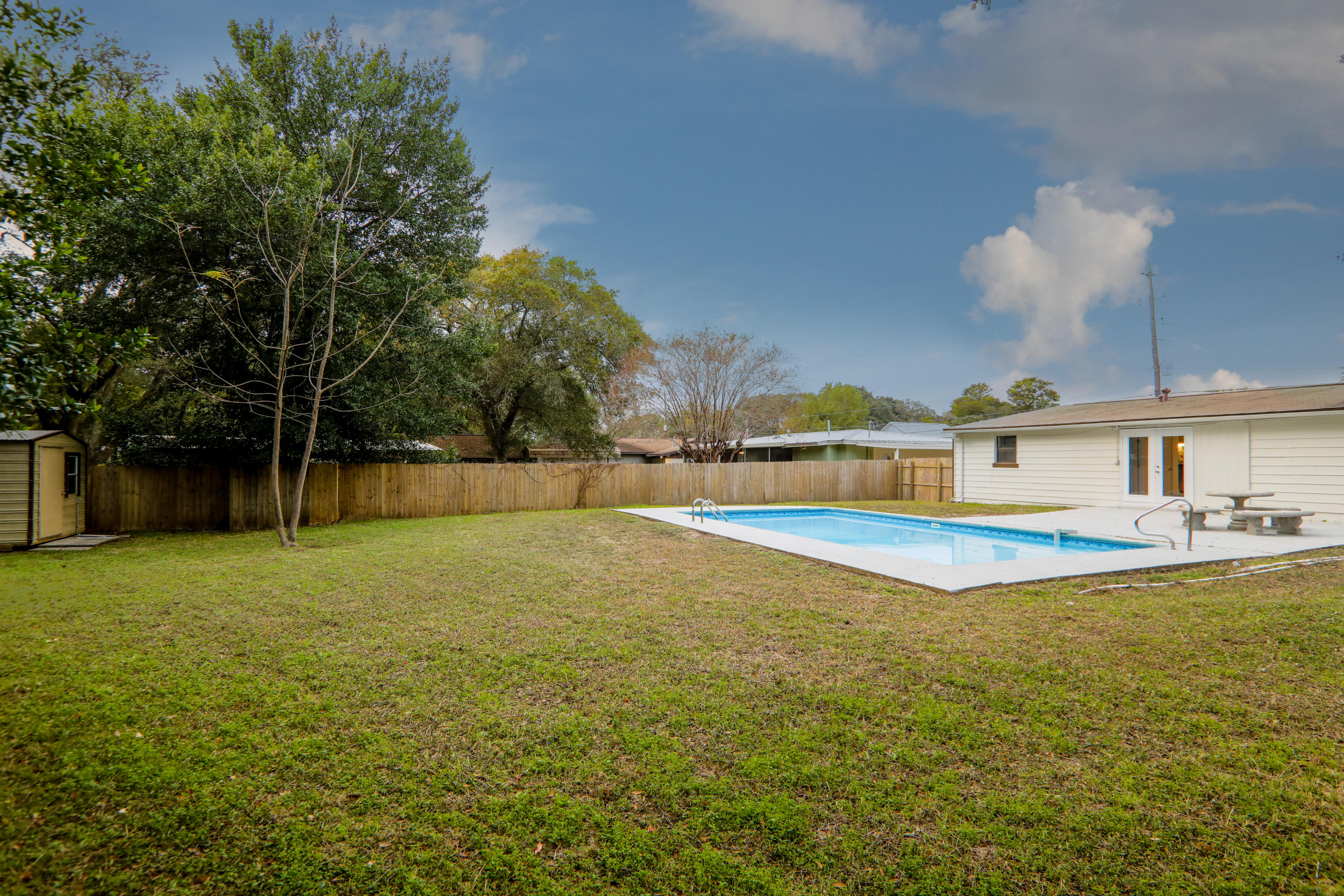 GARNIERS BEACH 2ND - Residential