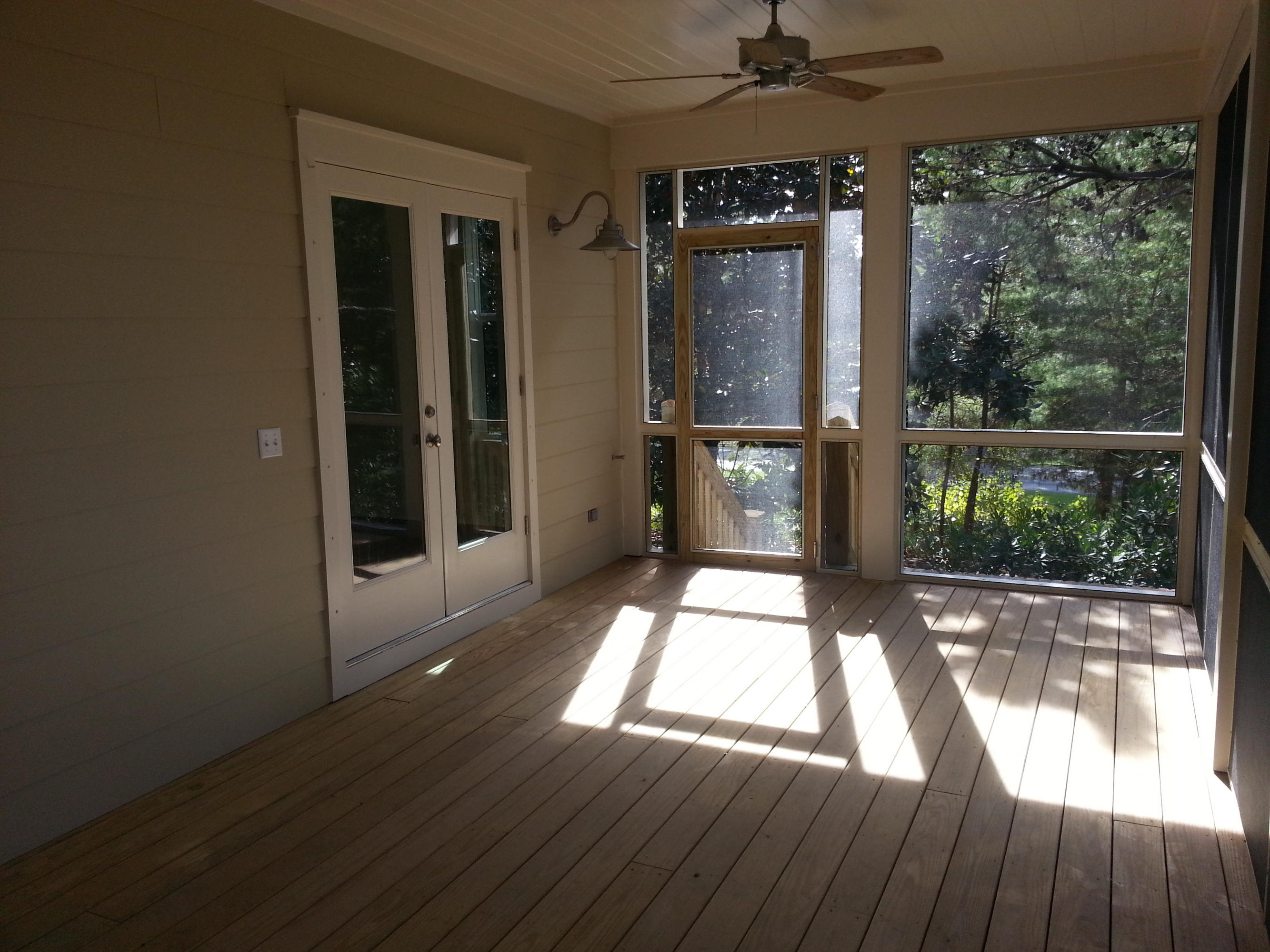 FOREST LAKES - Residential