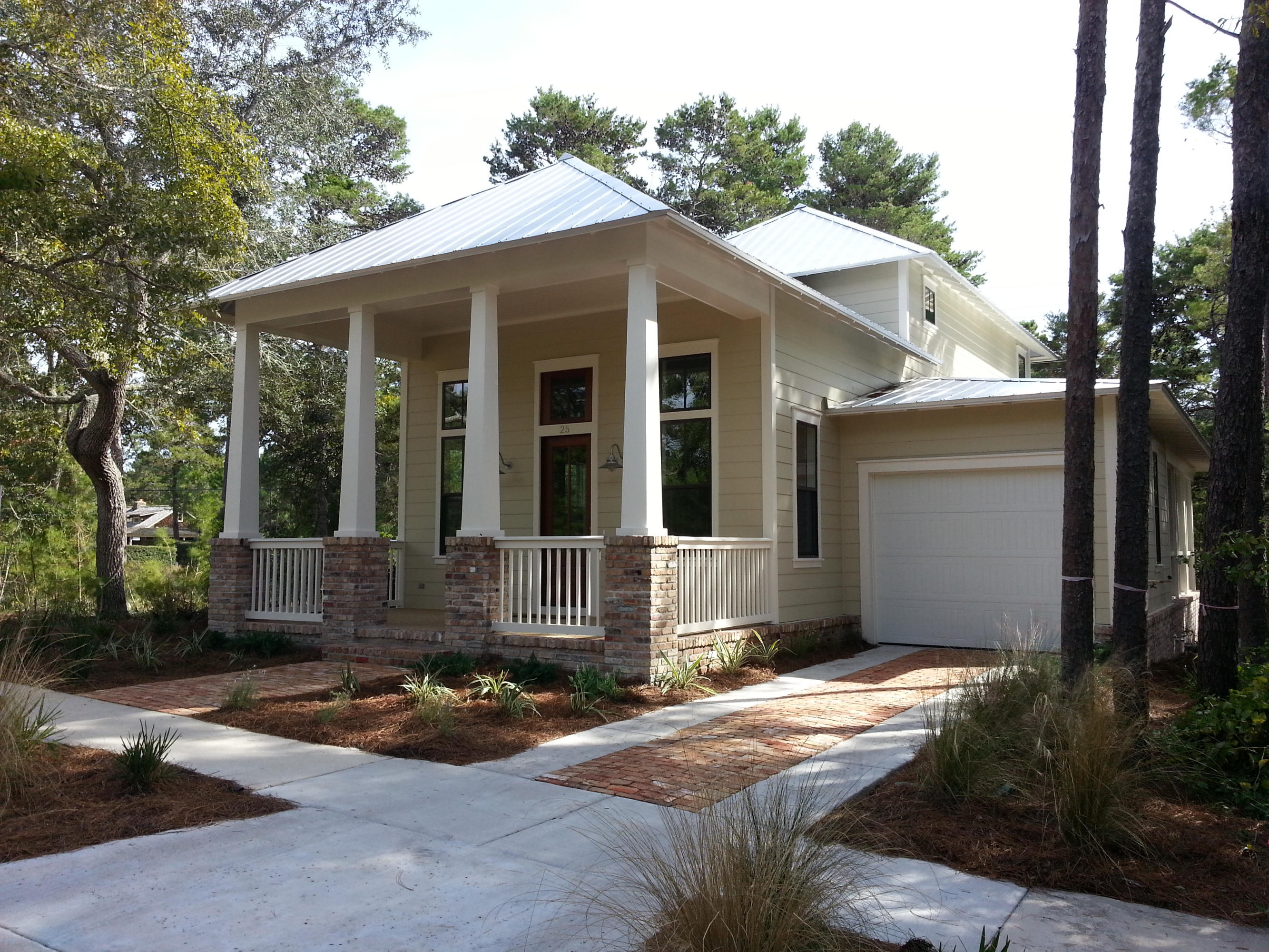 FOREST LAKES - Residential