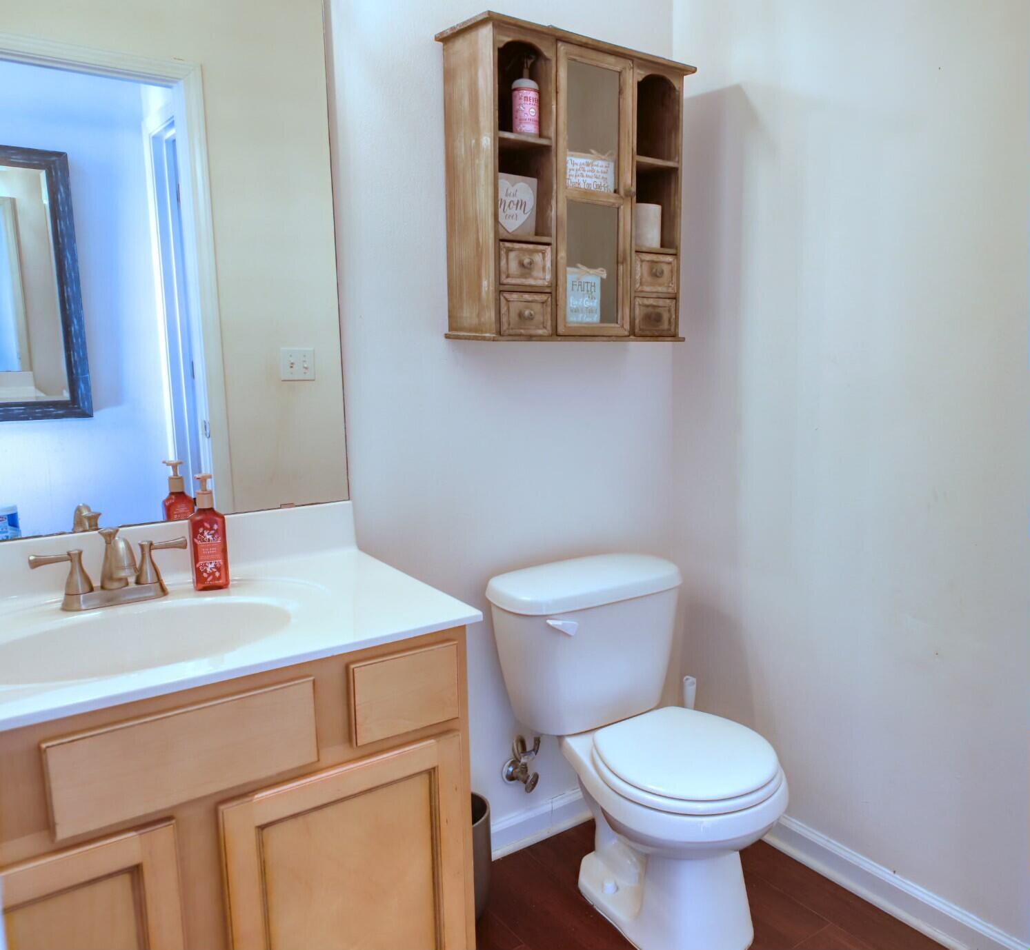 New Mary Esther 242300.10 - Residential Lease