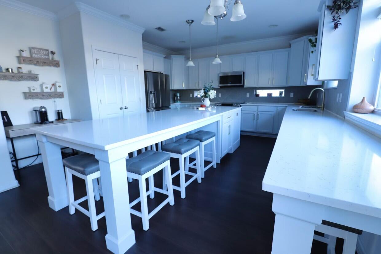 New Mary Esther 242300.10 - Residential Lease