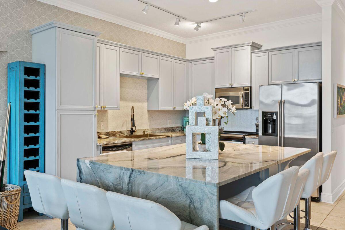 LONG BEACH 3RD ADDN - Residential