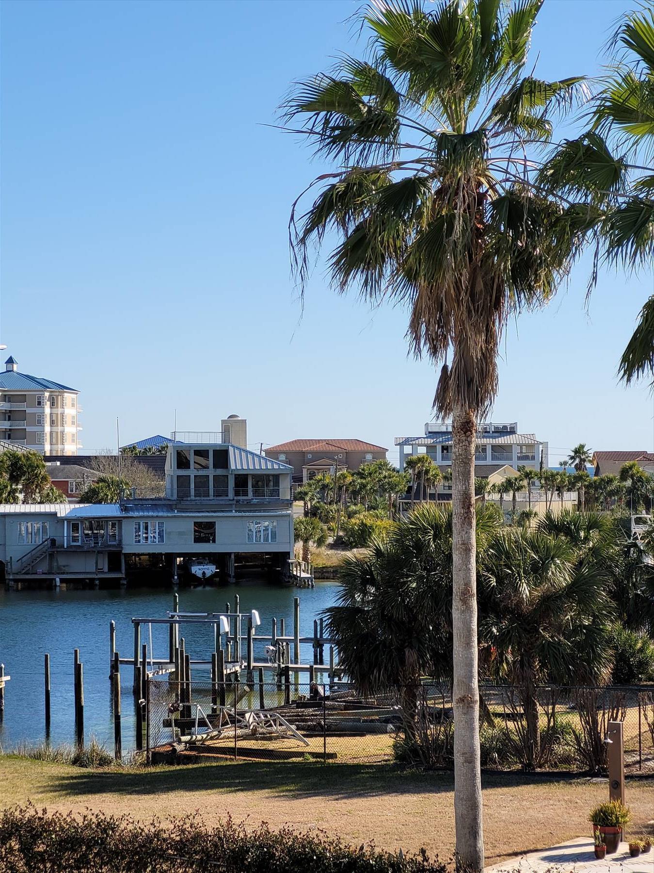 LAGUNA POINT CONDO - Residential