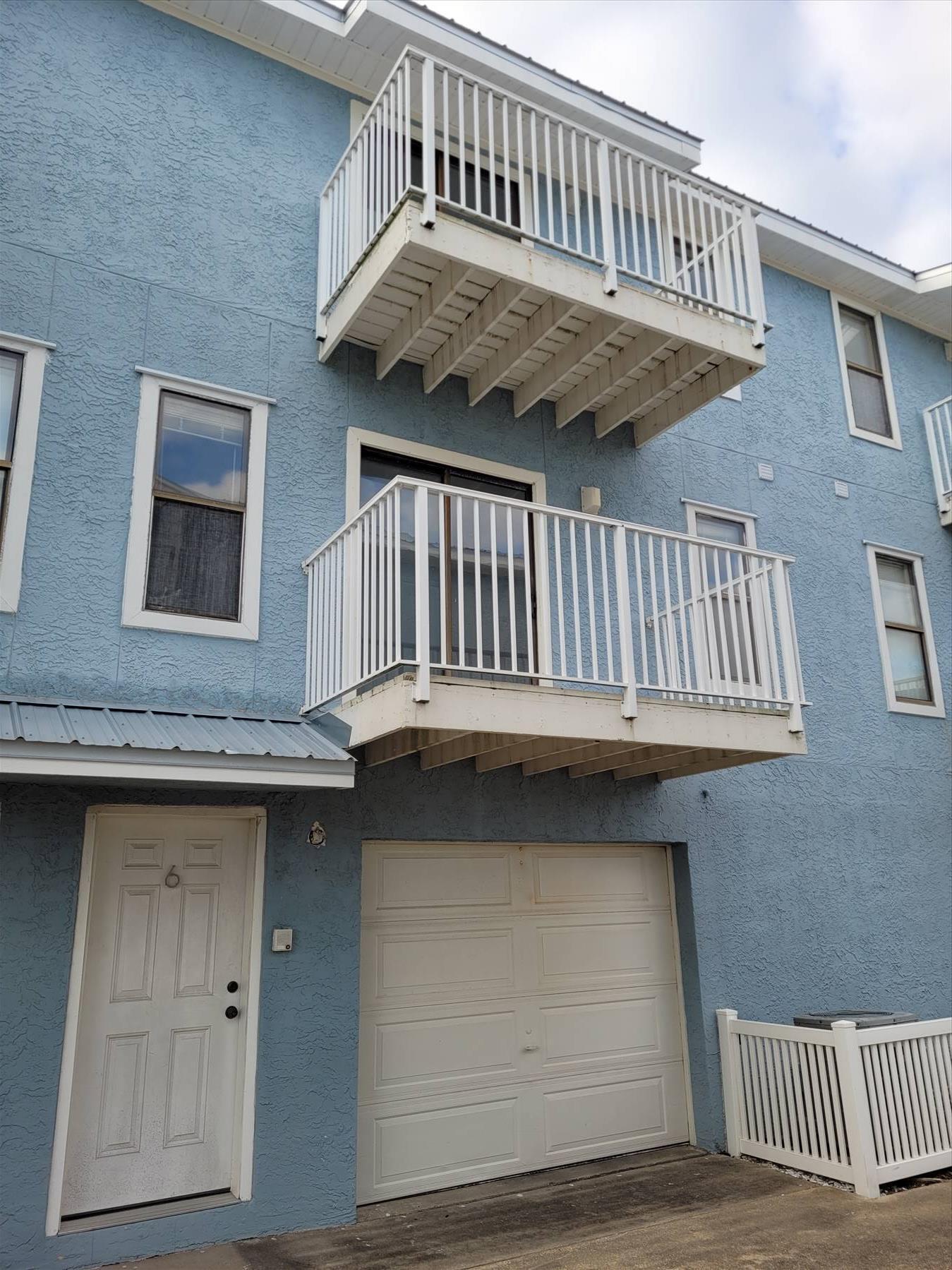 LAGUNA POINT CONDO - Residential