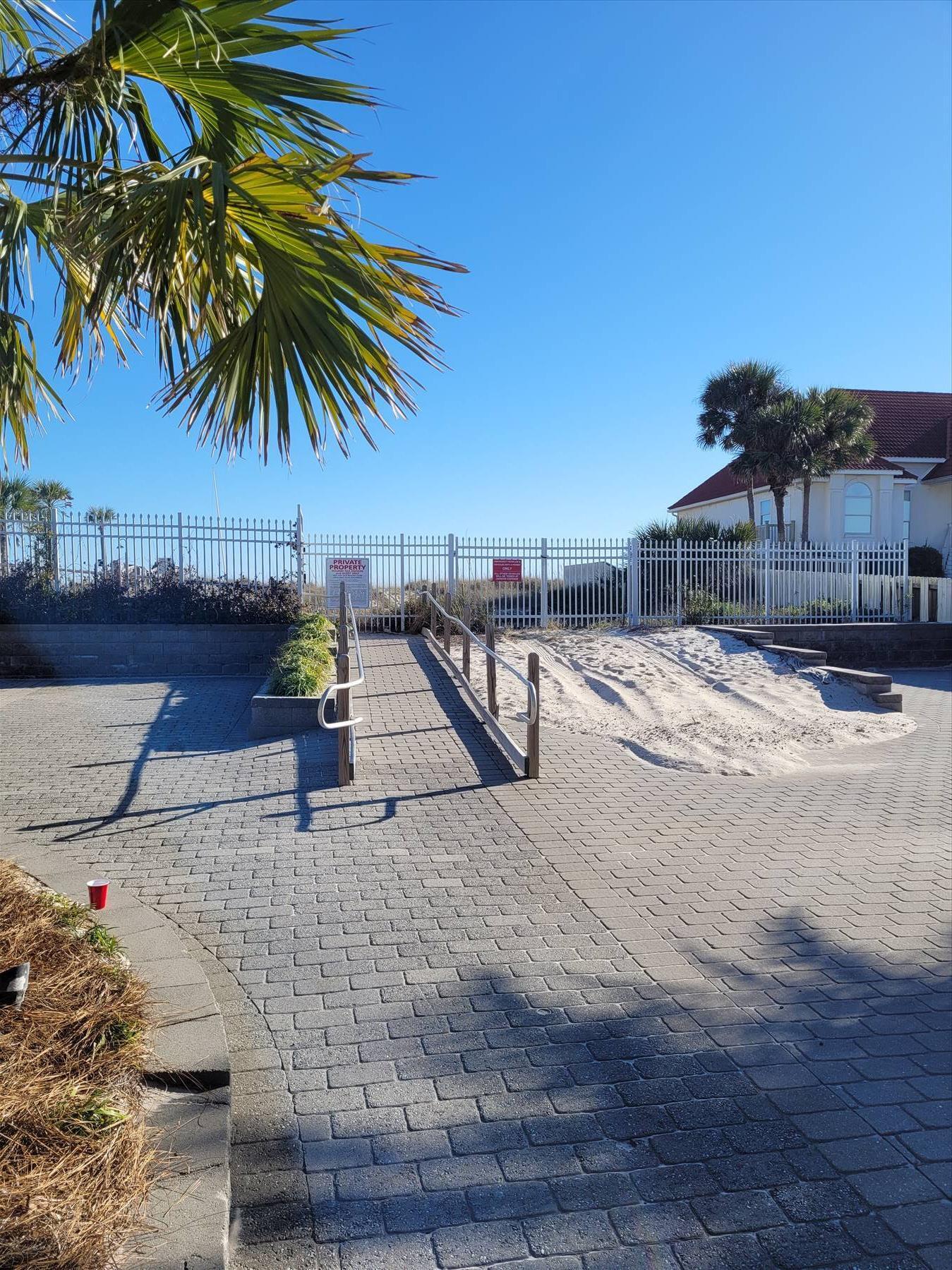 LAGUNA POINT CONDO - Residential