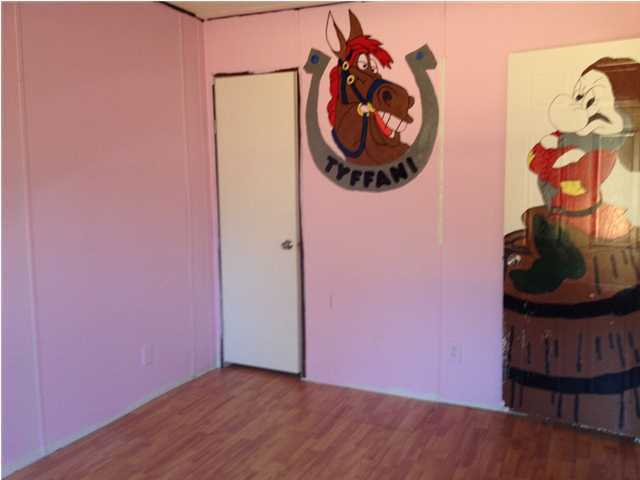 MOSSY HEAD TOWN OF - Residential