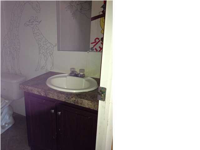 MOSSY HEAD TOWN OF - Residential