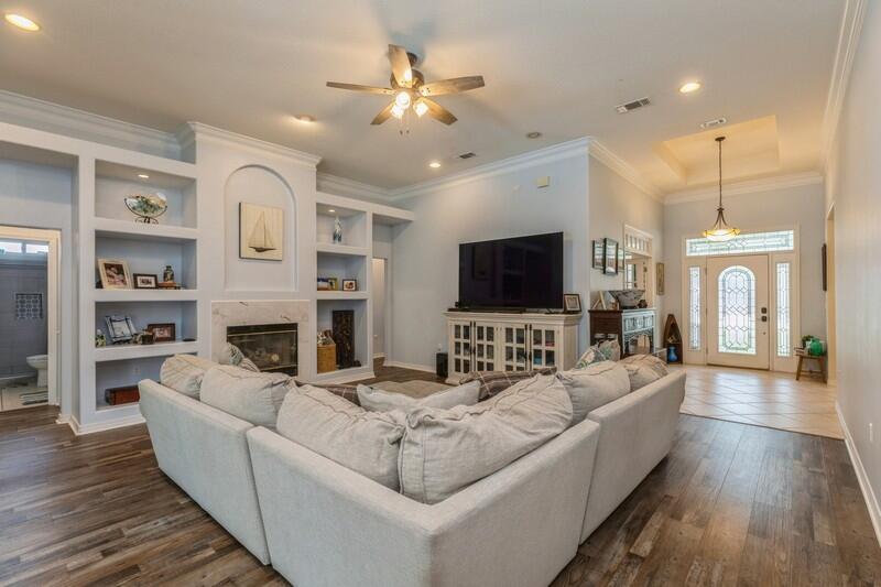 ROCKY BAYOU ESTATES 15 - Residential