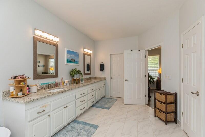 ROCKY BAYOU ESTATES 15 - Residential