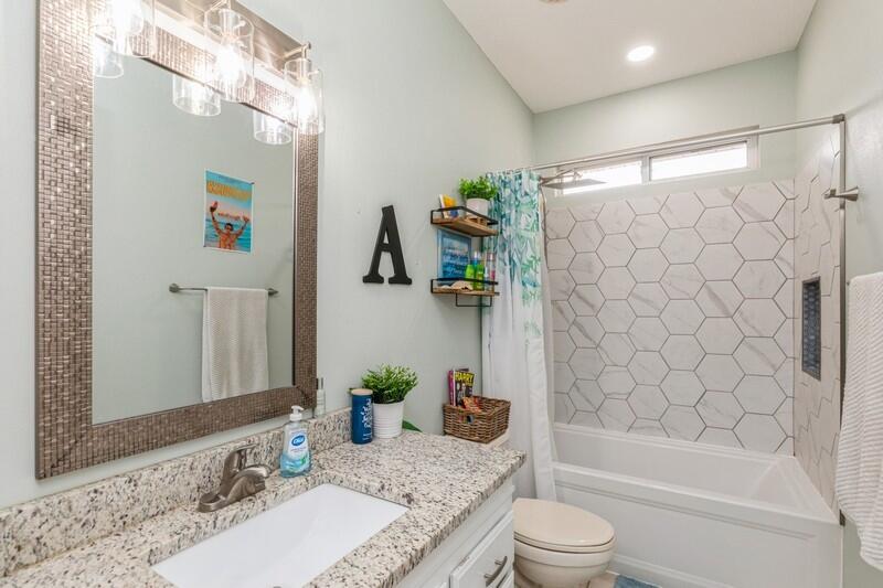 ROCKY BAYOU ESTATES 15 - Residential