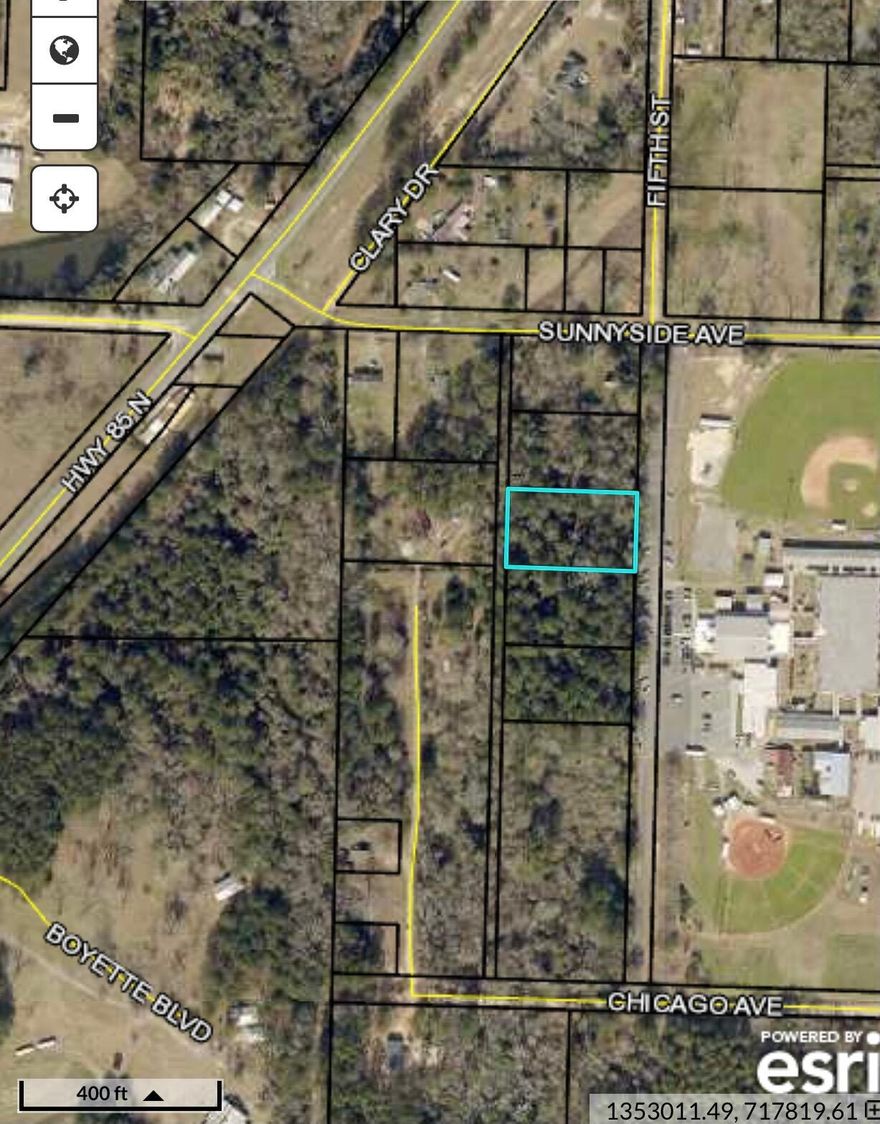 Three residential lots available right across from Laurel Hill School. Only 15 minutes from shopping in nearby Crestview!