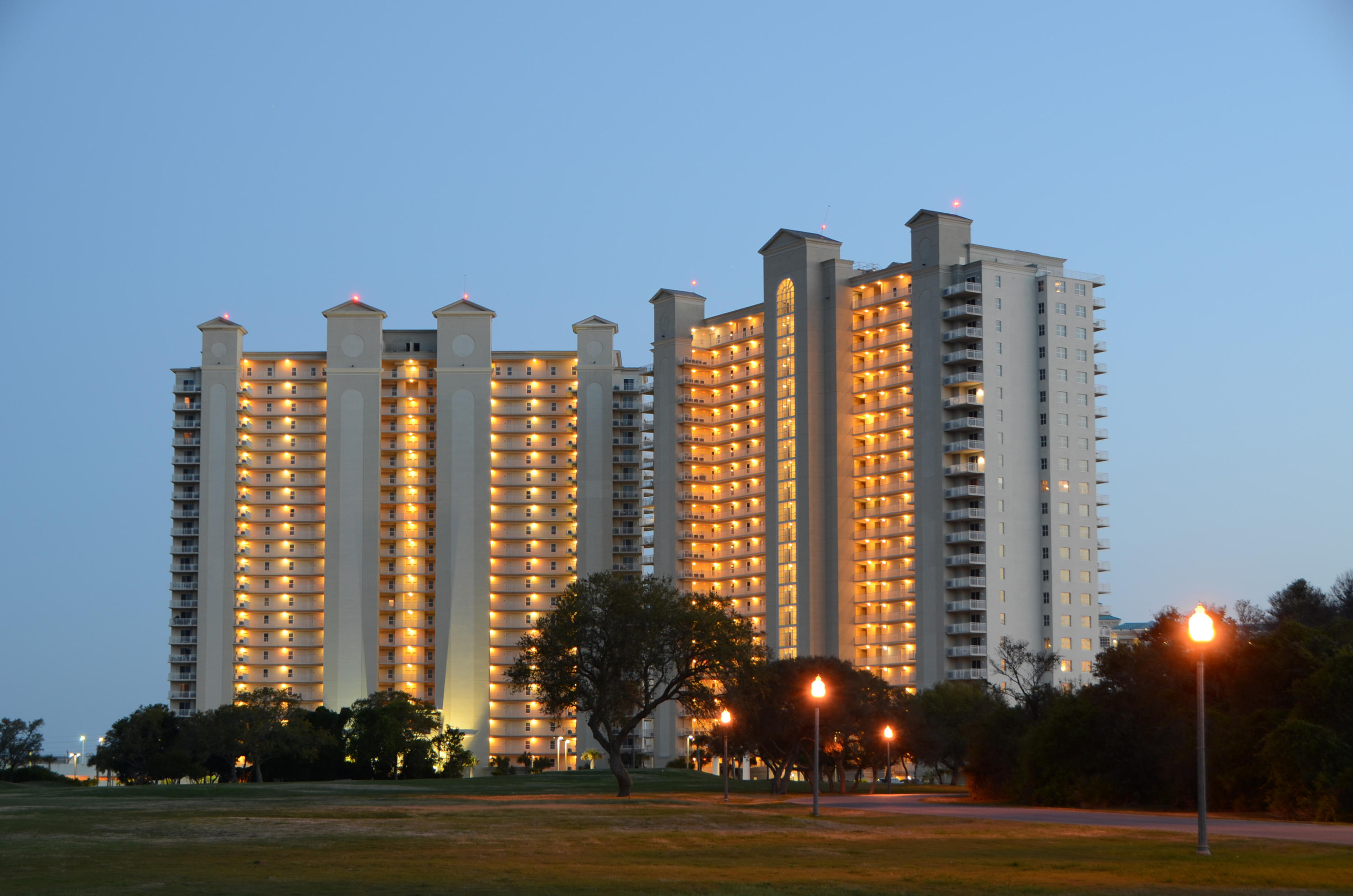ARIEL DUNES I - Residential