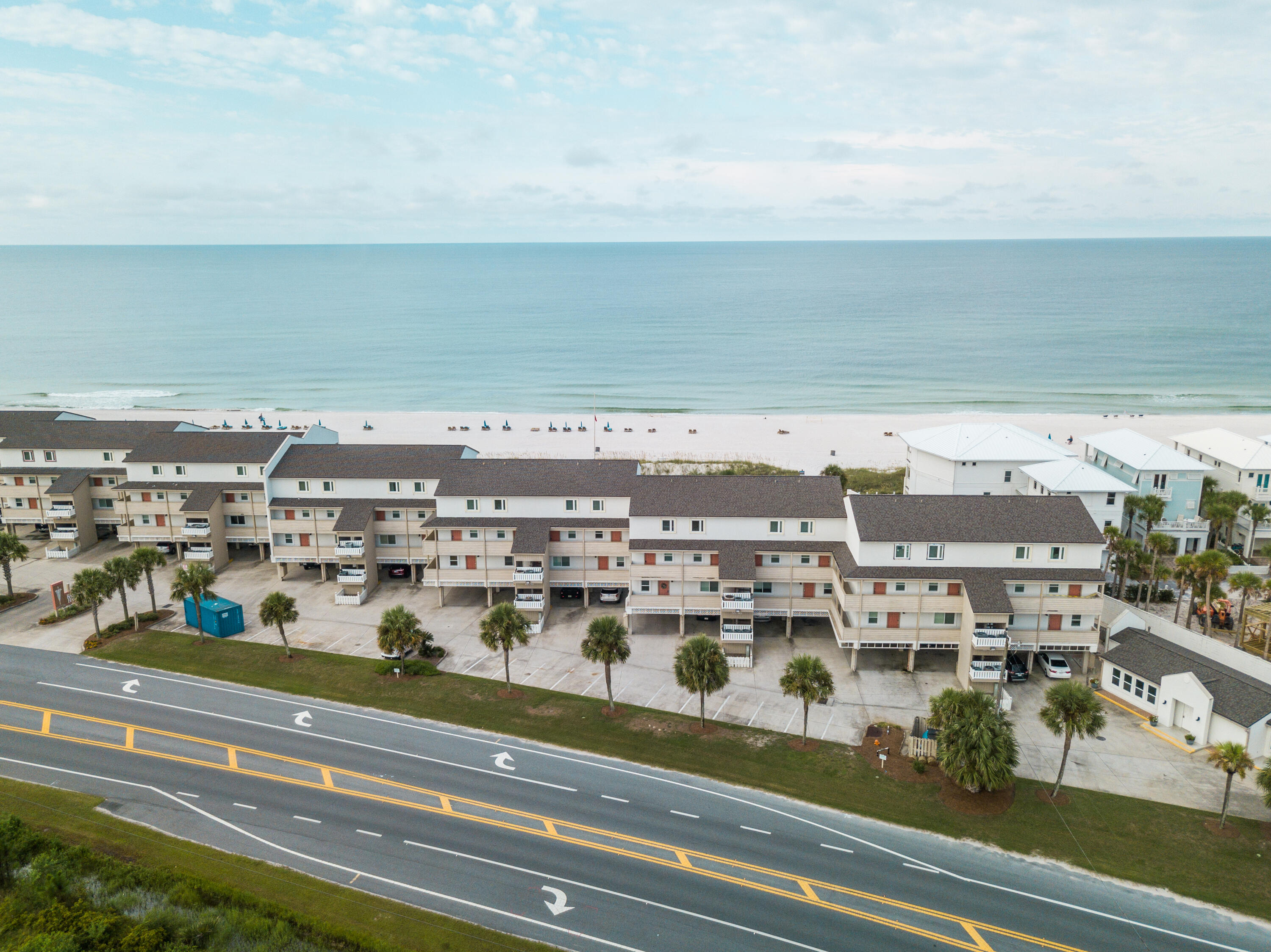 RAMSGATE HARBOUR PH 4 CONDO - Residential