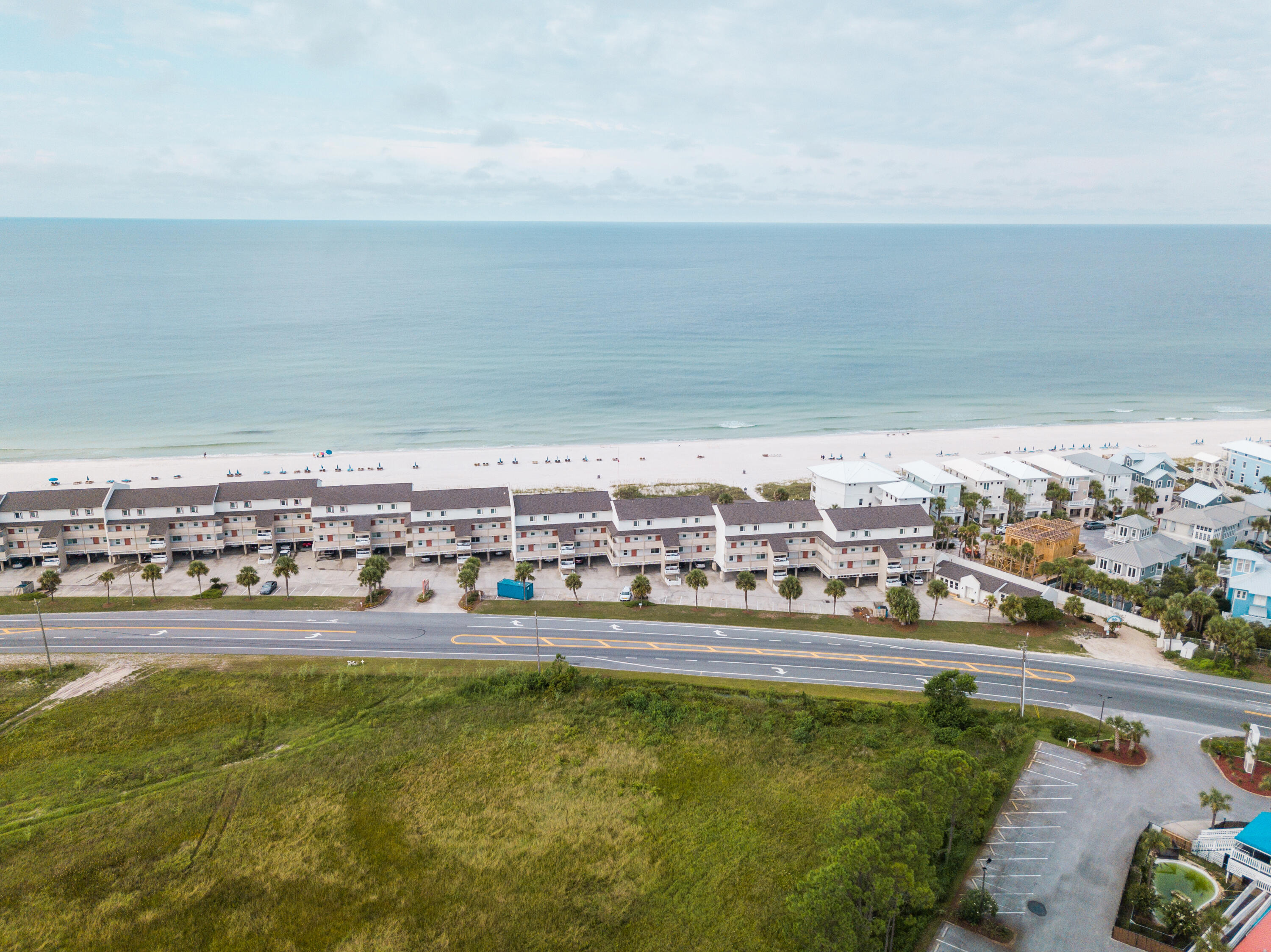 RAMSGATE HARBOUR PH 4 CONDO - Residential