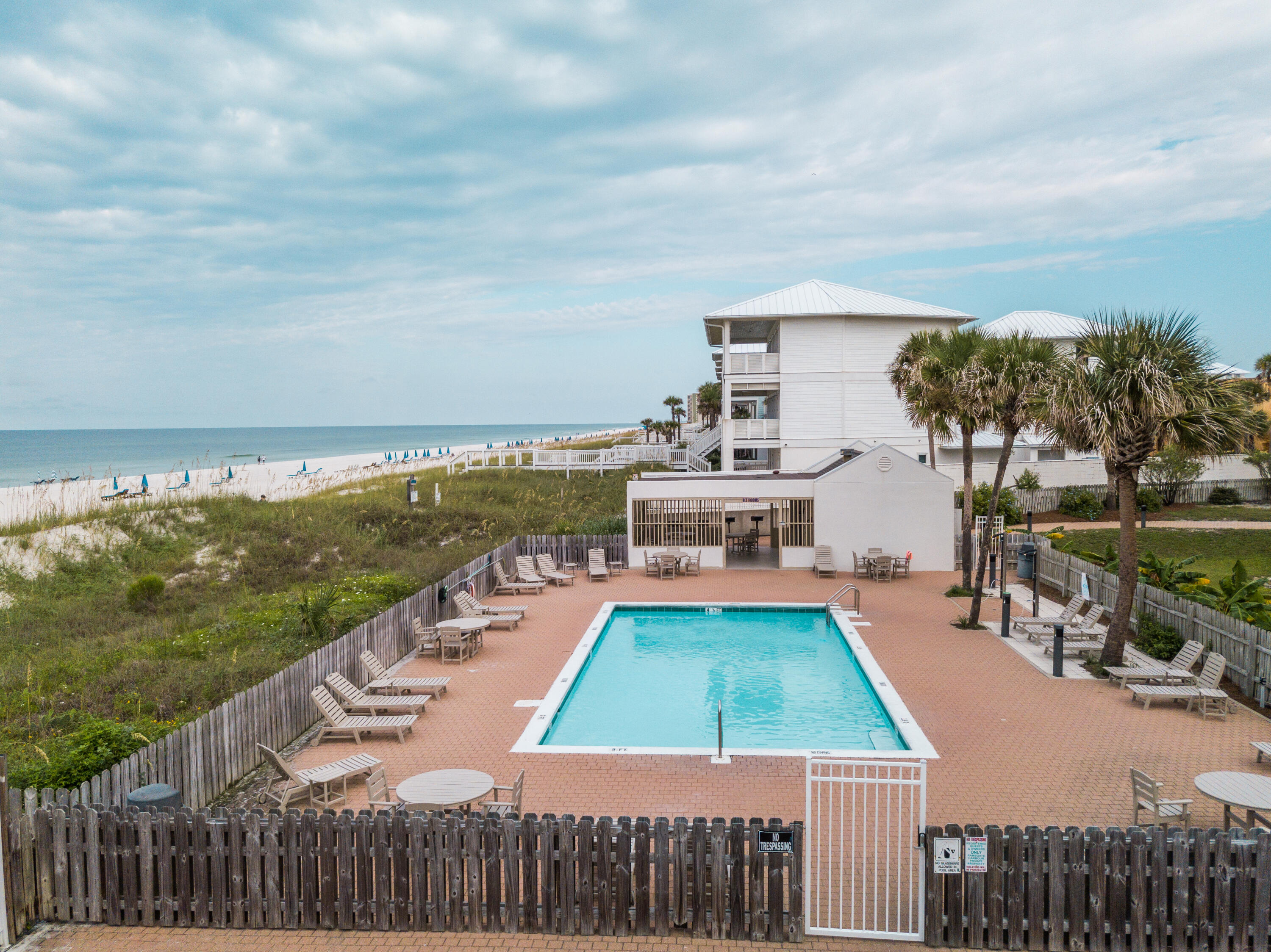 RAMSGATE HARBOUR PH 4 CONDO - Residential