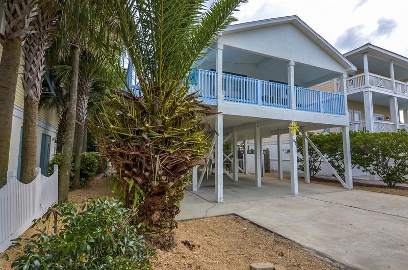 FRANGISTA BEACH 1ST ADDN - Residential