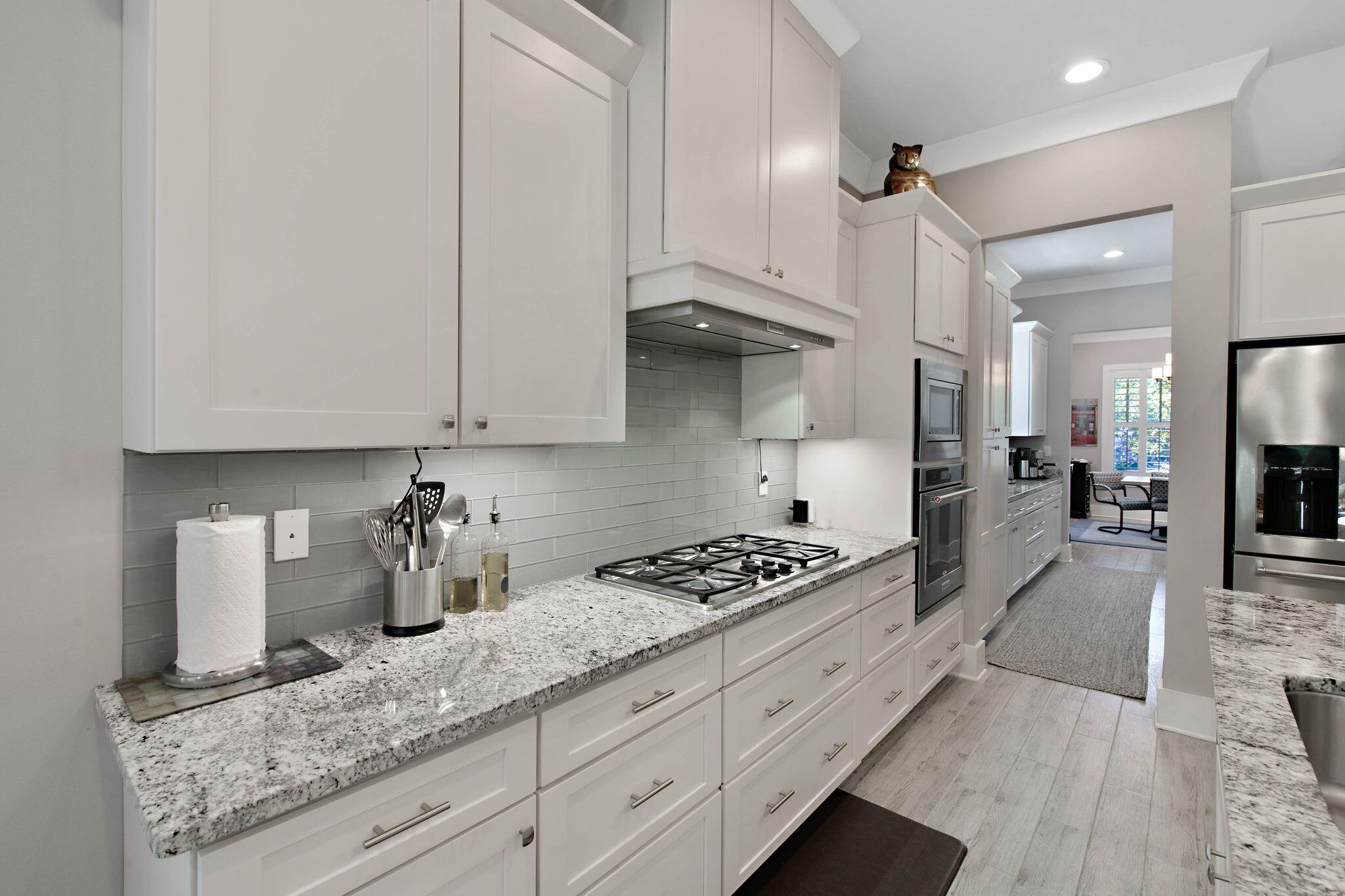 WILD HERON - Residential