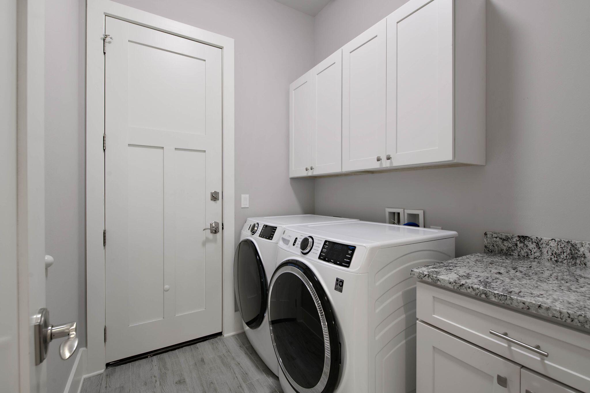 WILD HERON - Residential