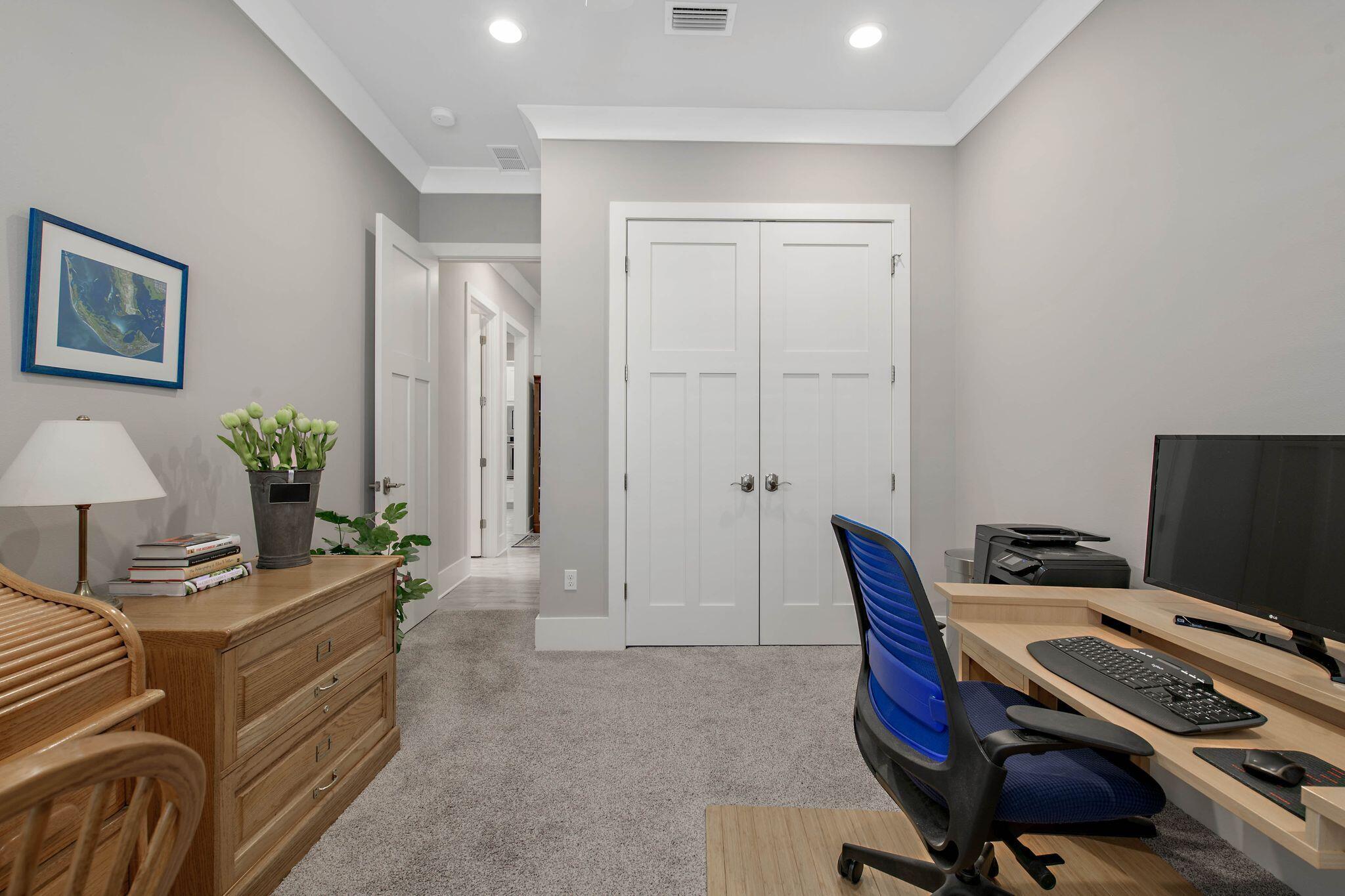 WILD HERON - Residential