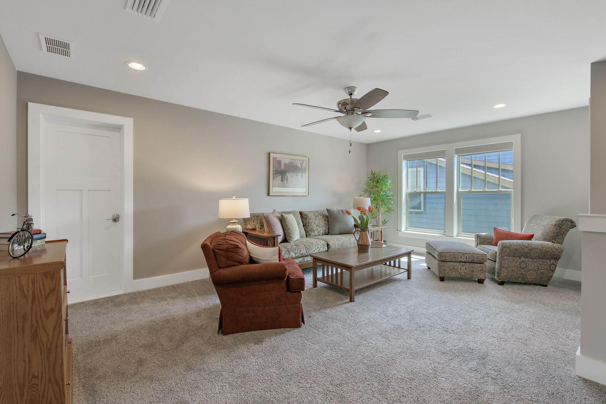 WILD HERON - Residential