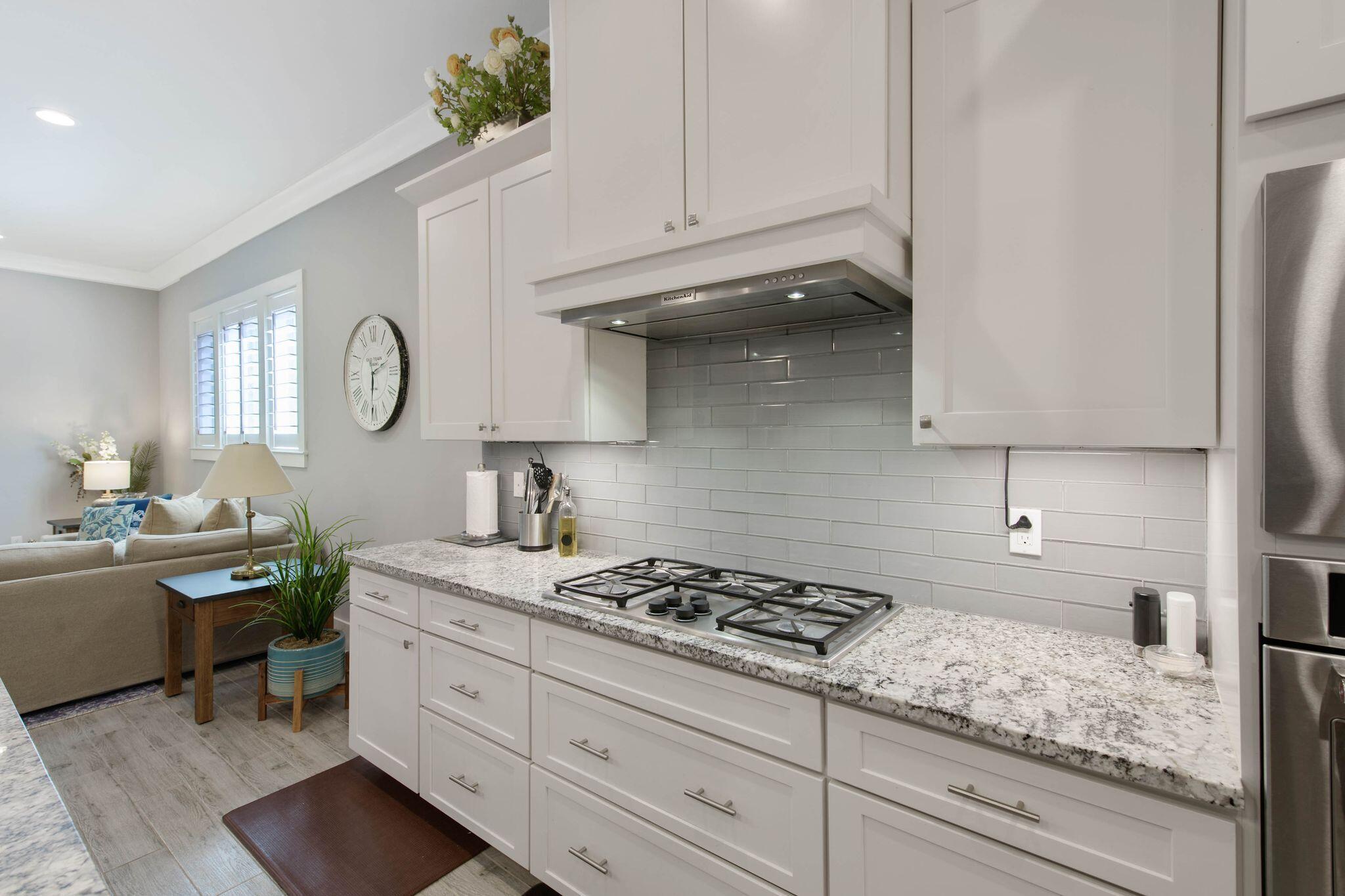 WILD HERON - Residential