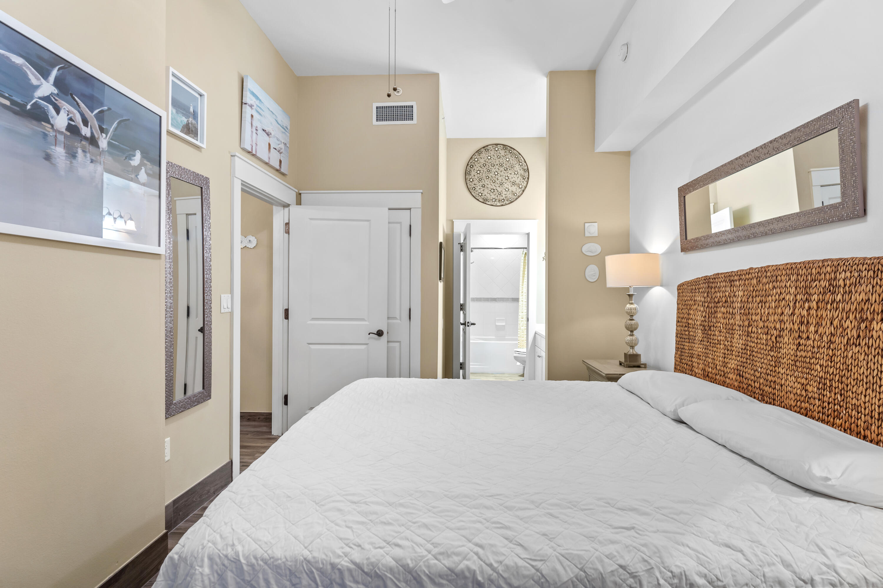 Pilot House - Residential