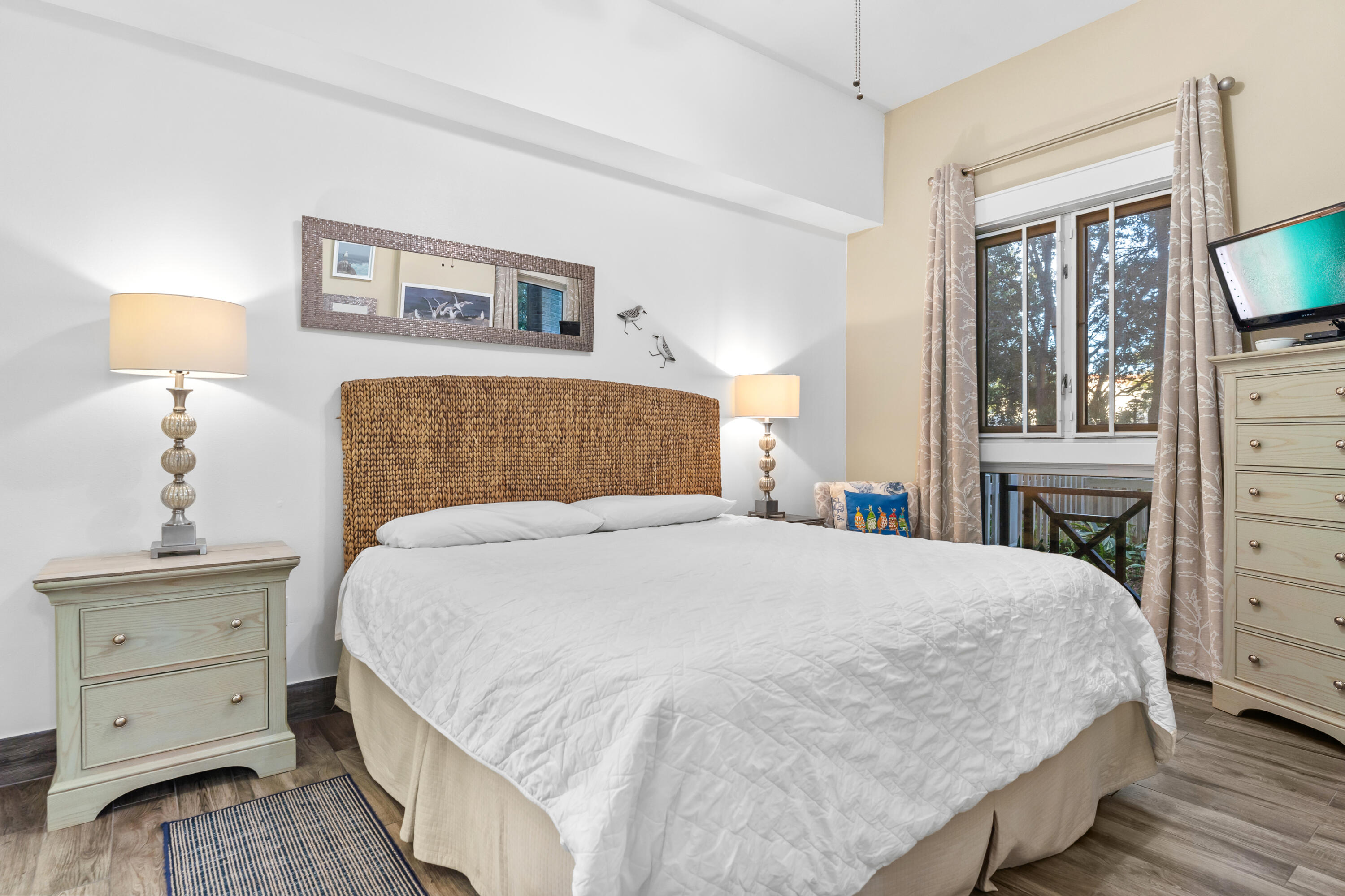 Pilot House - Residential