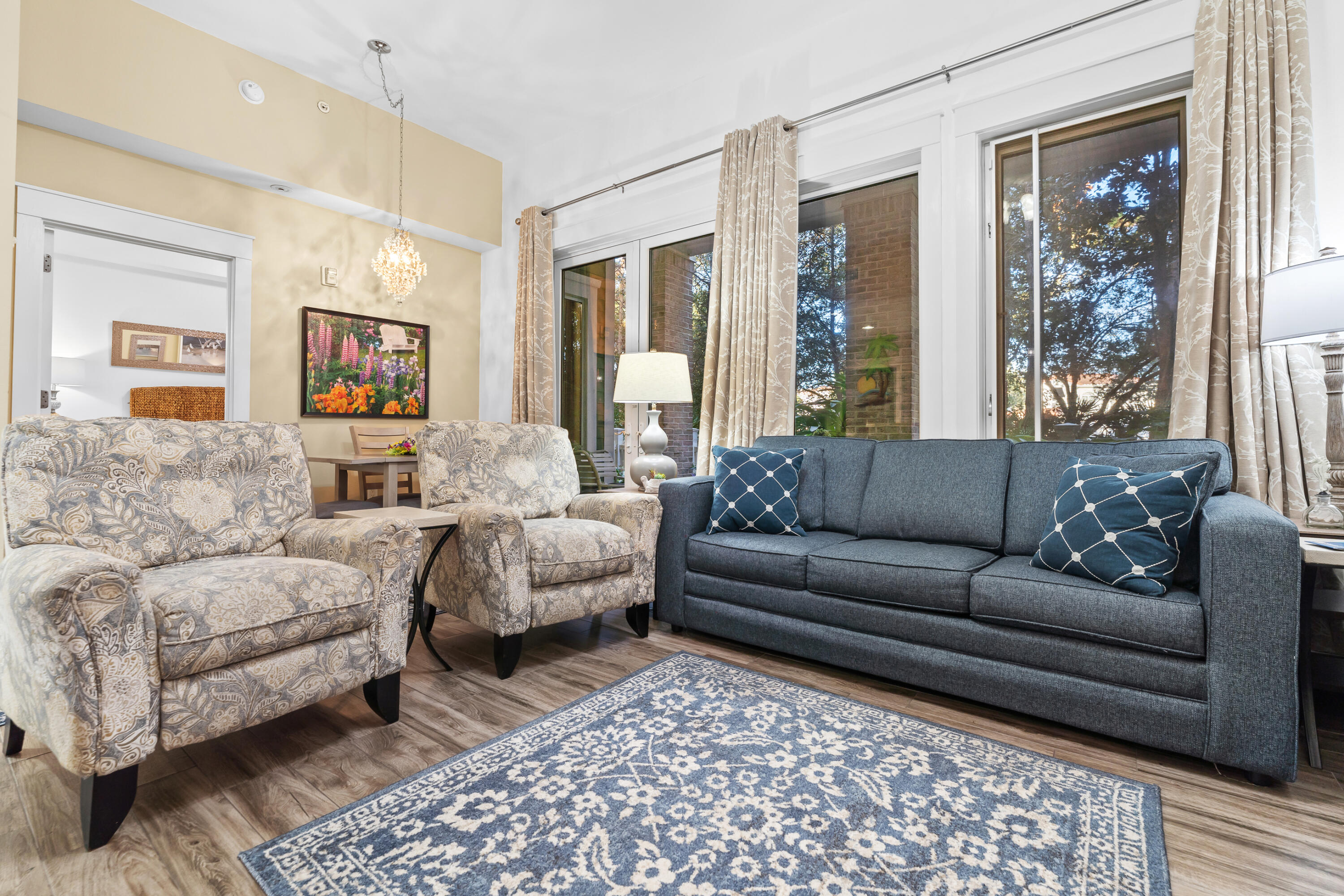 Pilot House - Residential