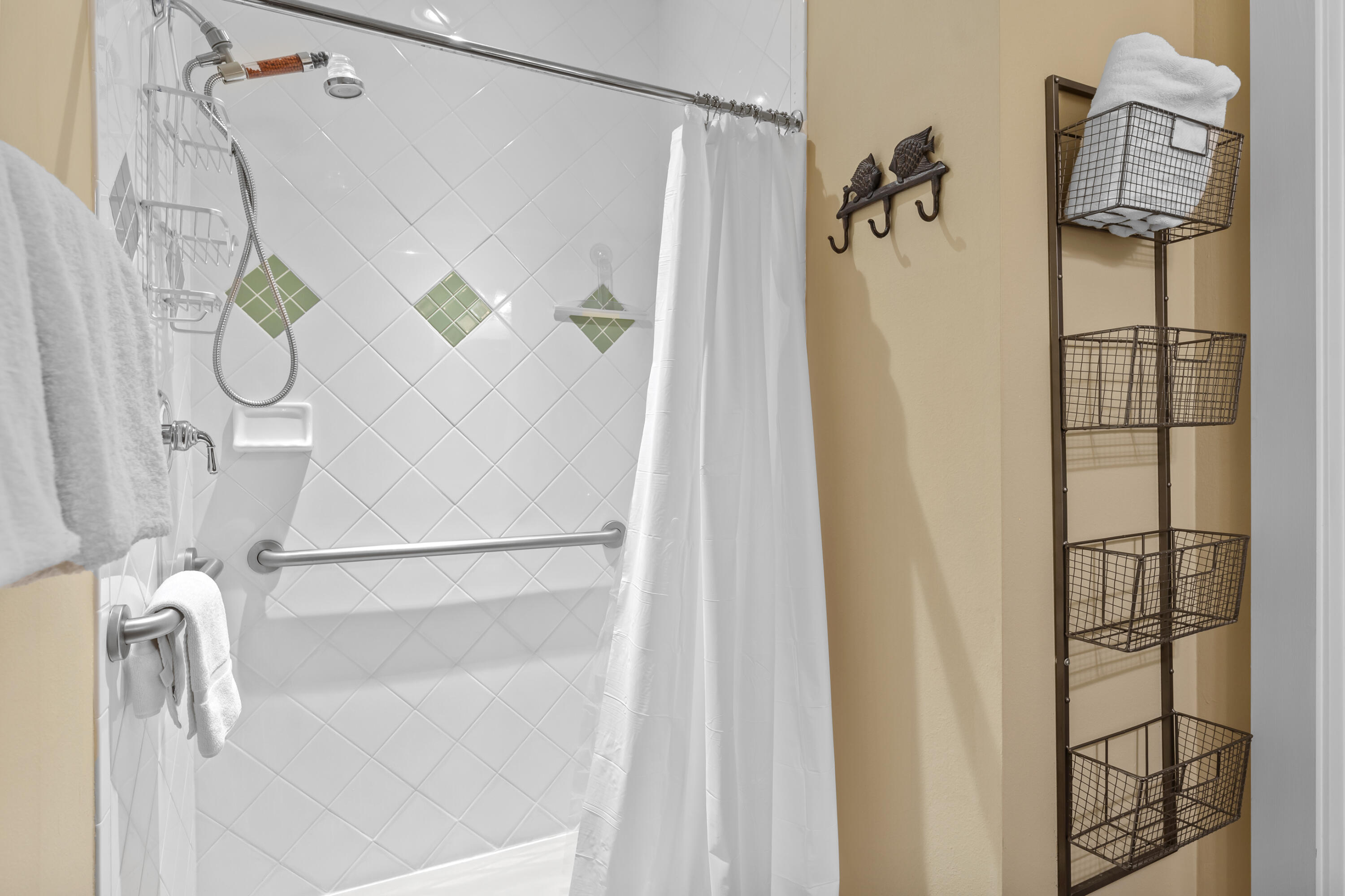 Pilot House - Residential