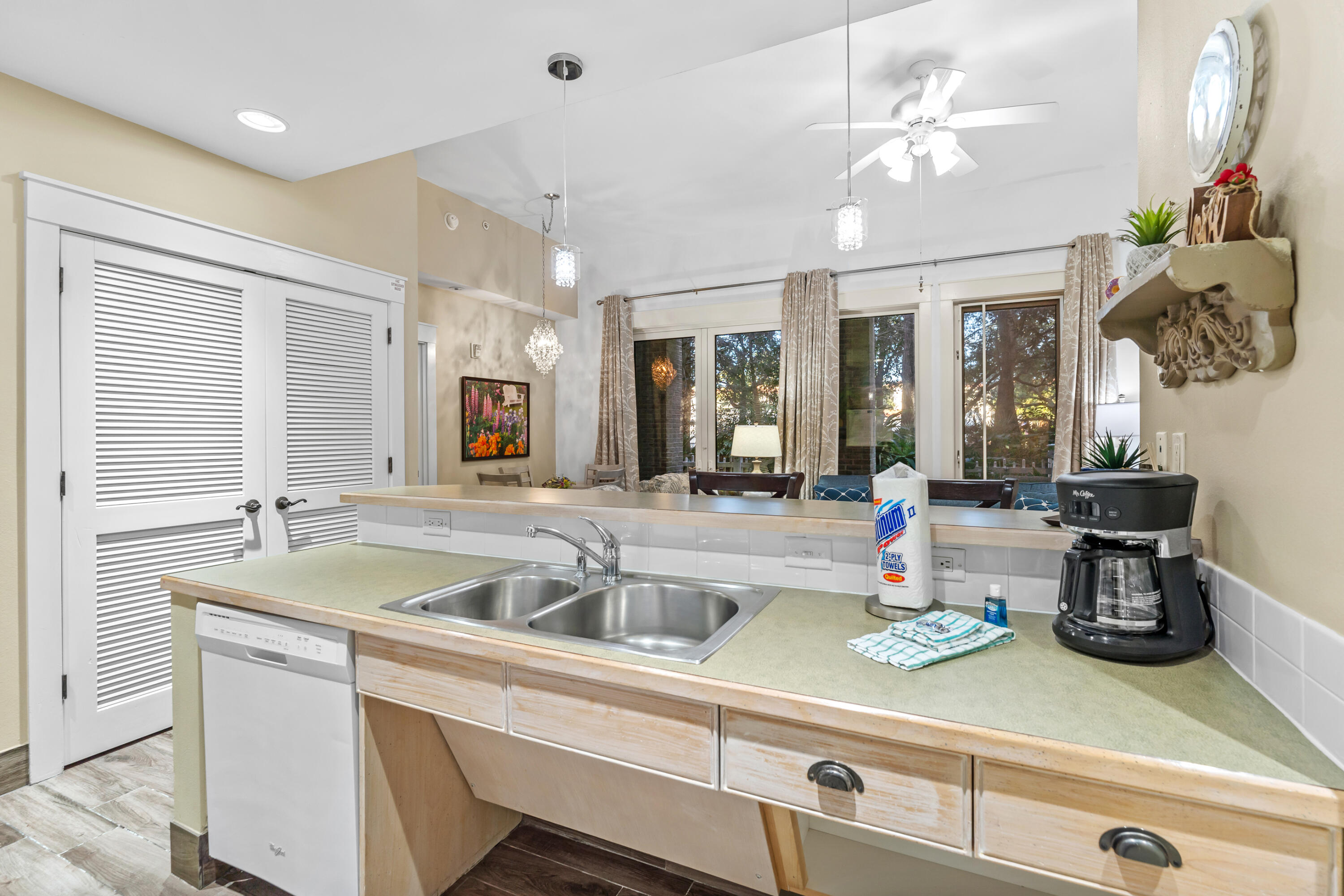 Pilot House - Residential