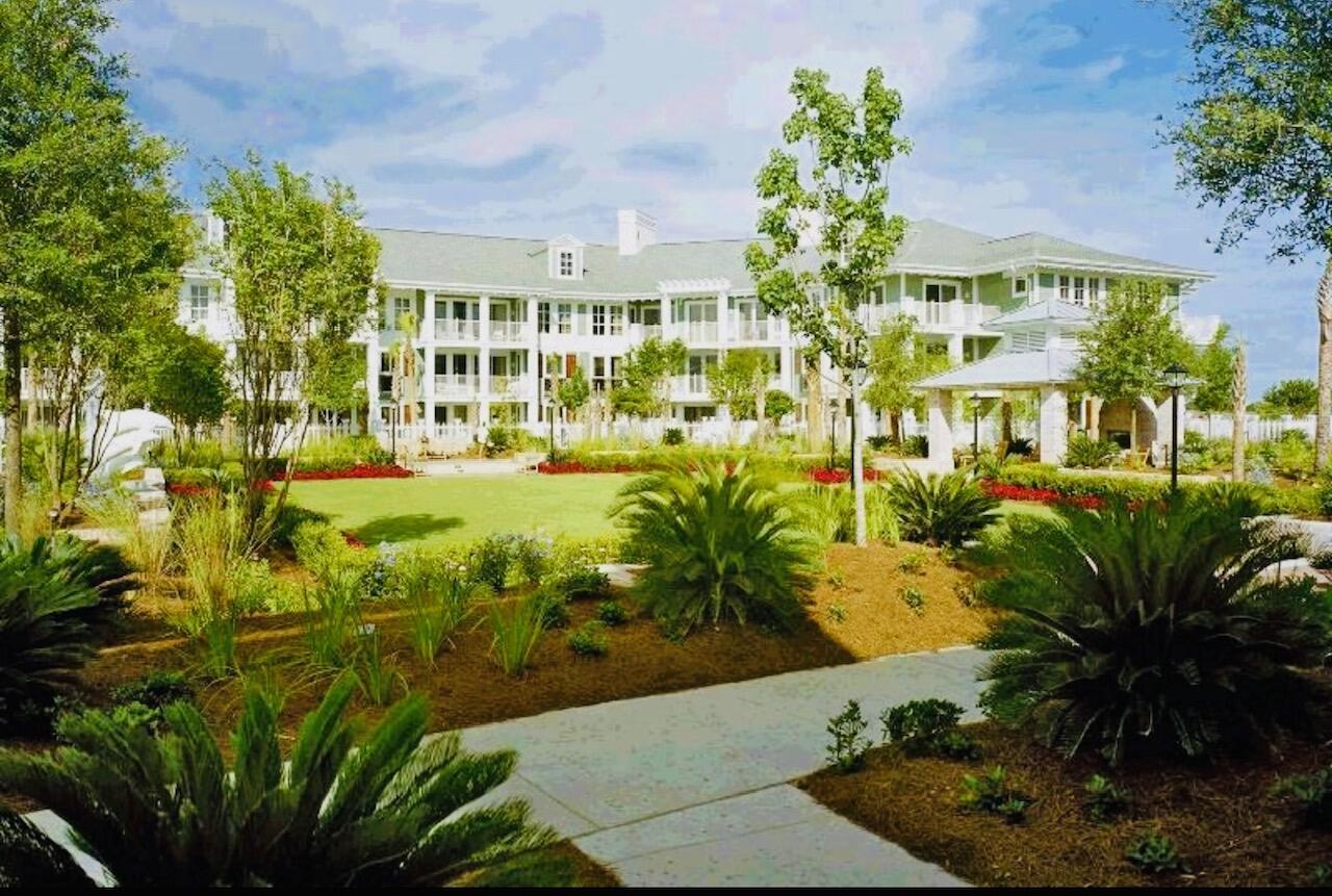 Pilot House - Residential