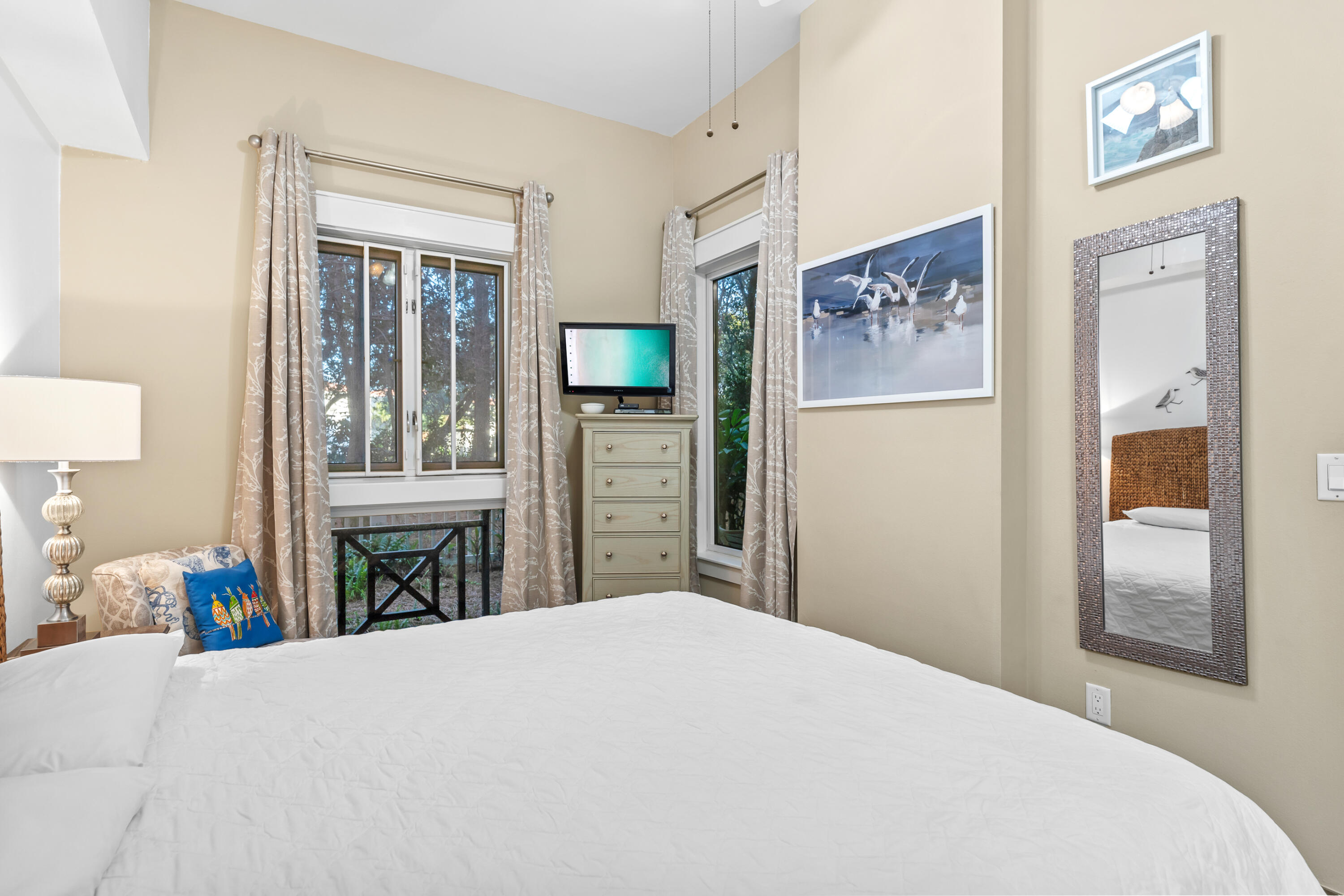 Pilot House - Residential