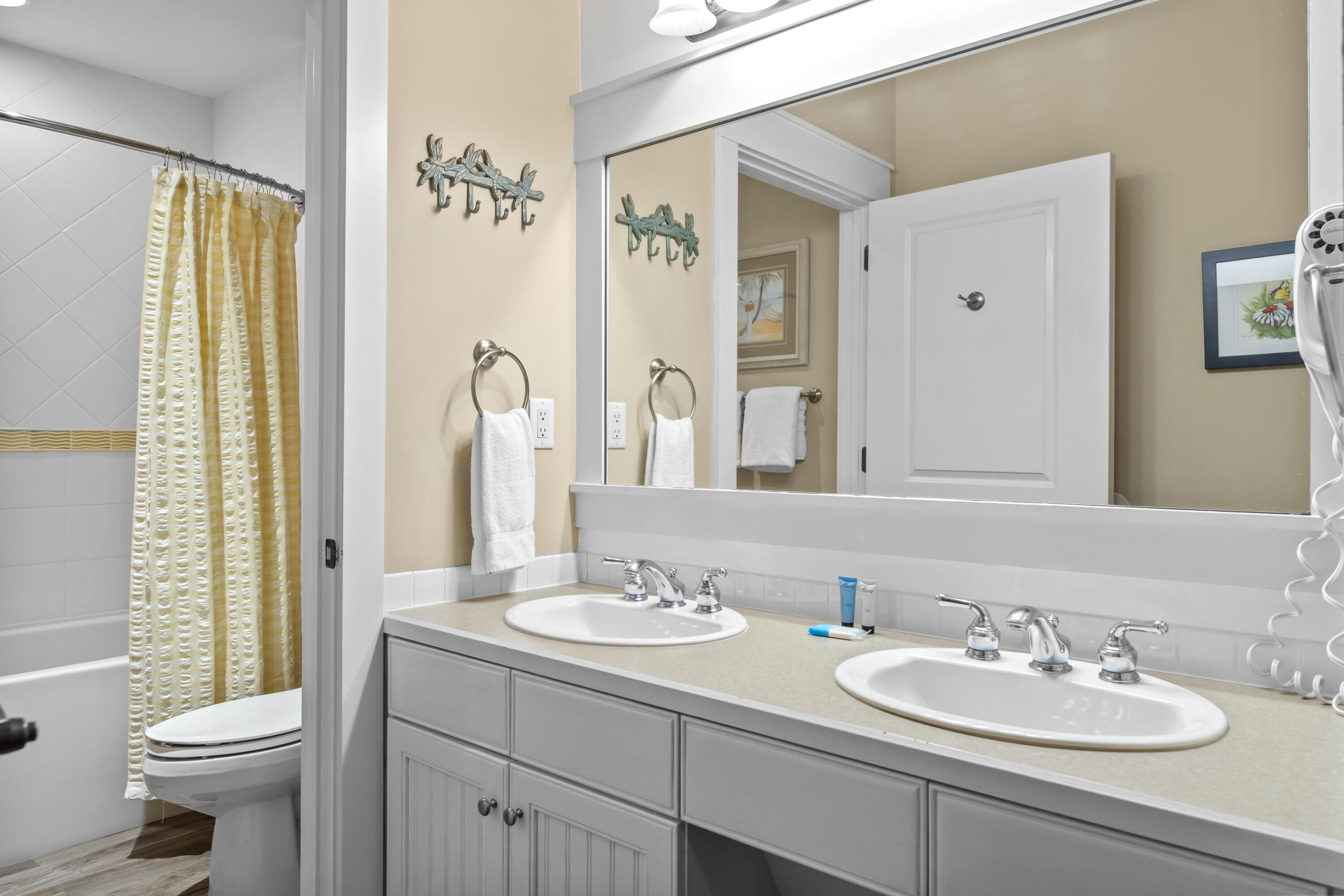 Pilot House - Residential