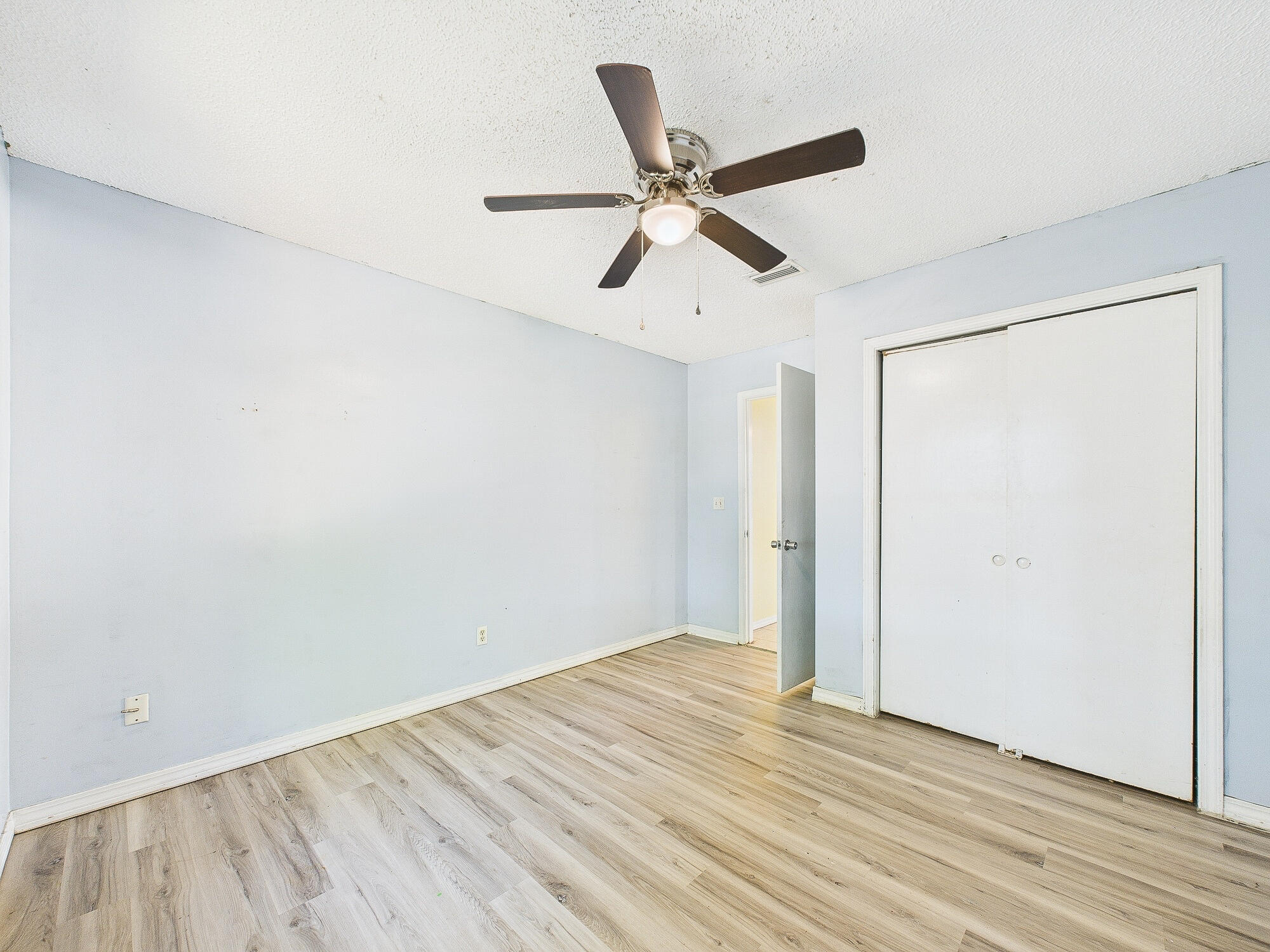 ROLLING HILLS ESTATES - Residential
