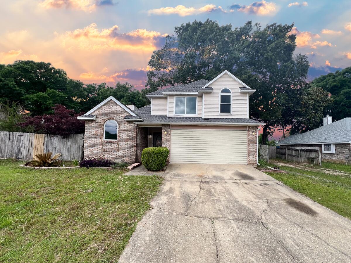 ROLLING HILLS ESTATES - Residential