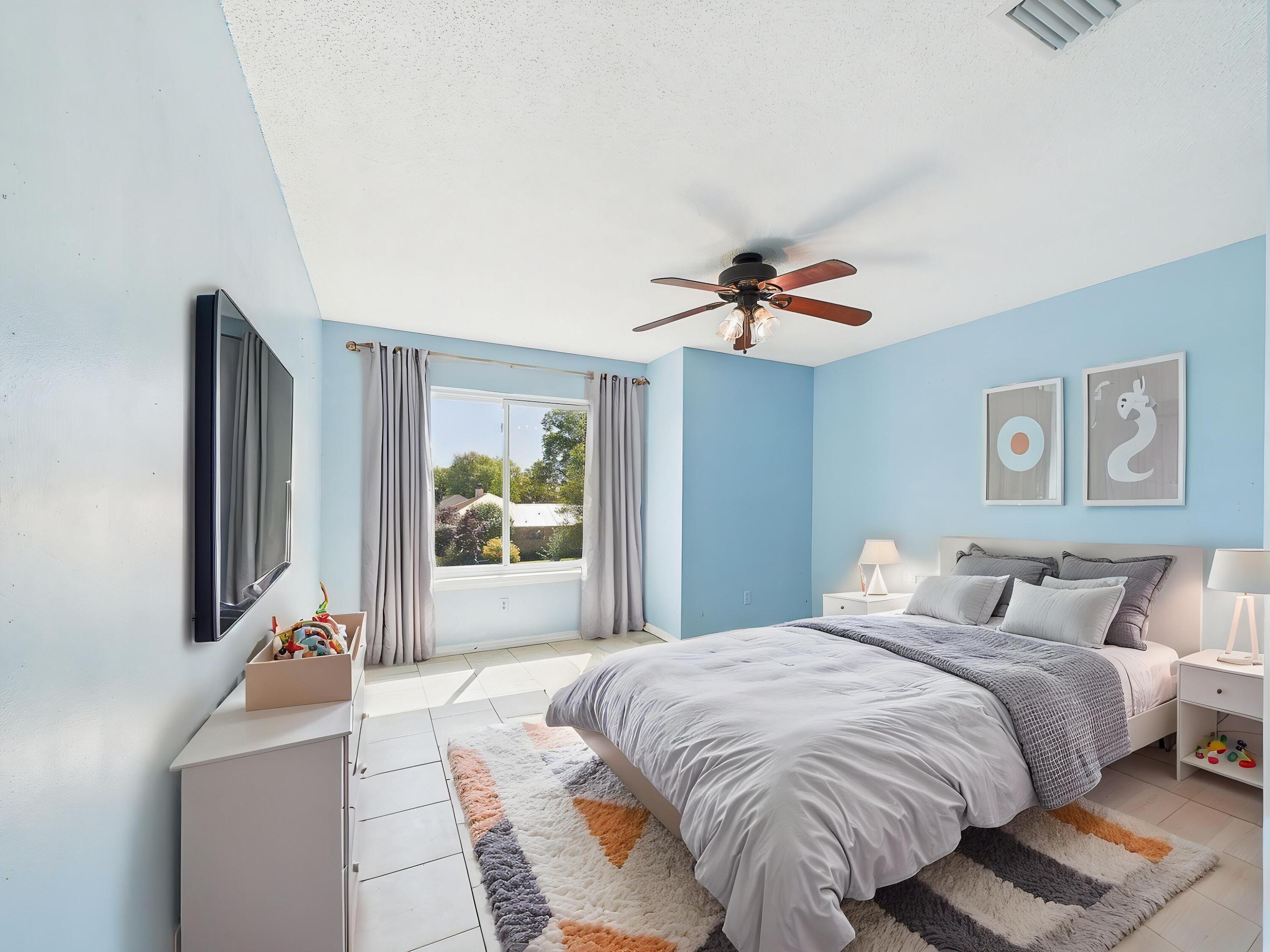 ROLLING HILLS ESTATES - Residential