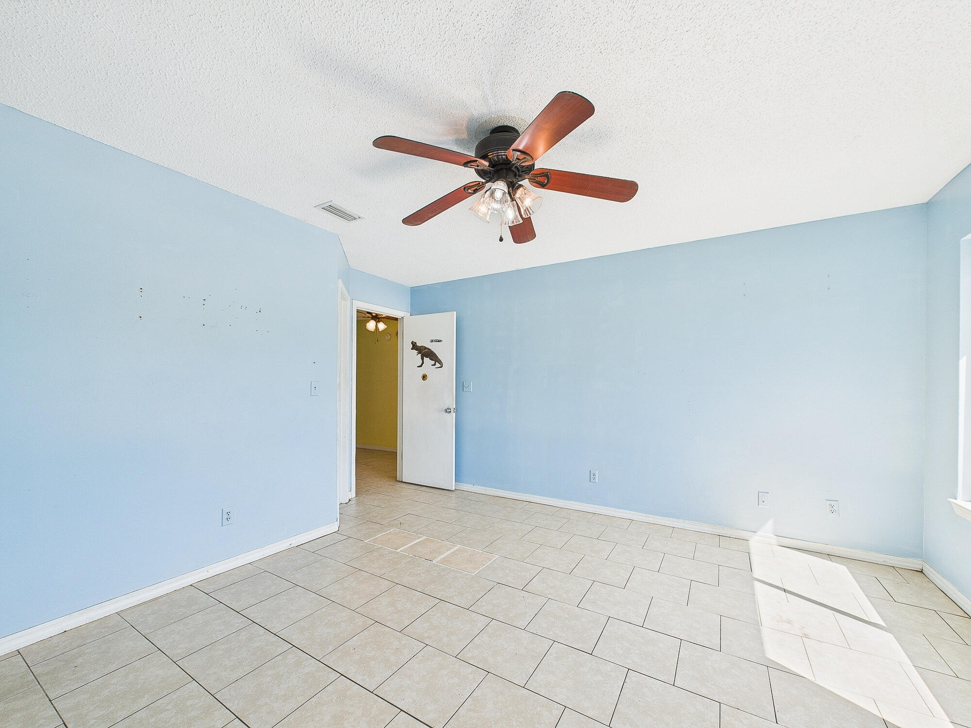 ROLLING HILLS ESTATES - Residential